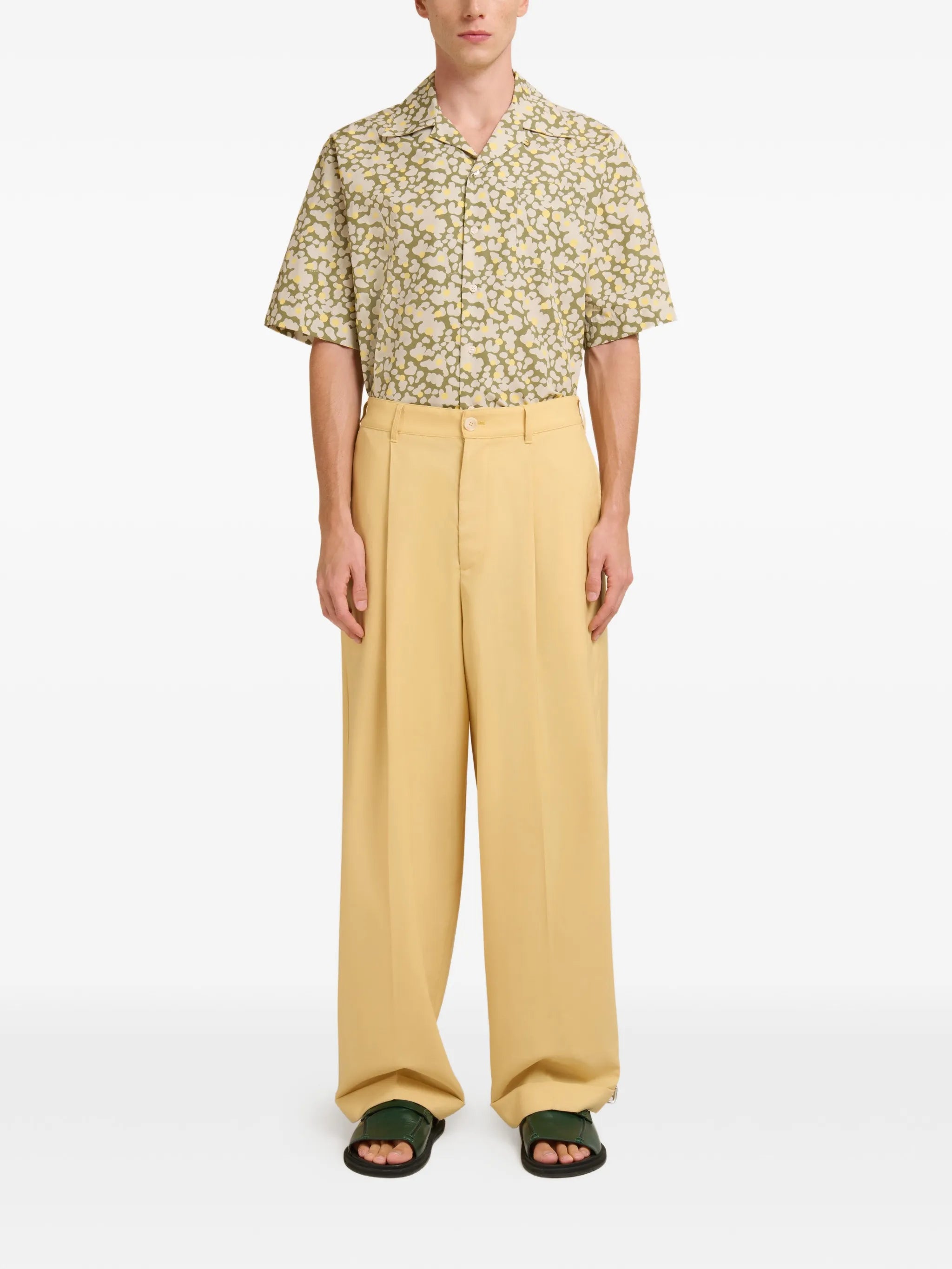 high-waist pleated trousers