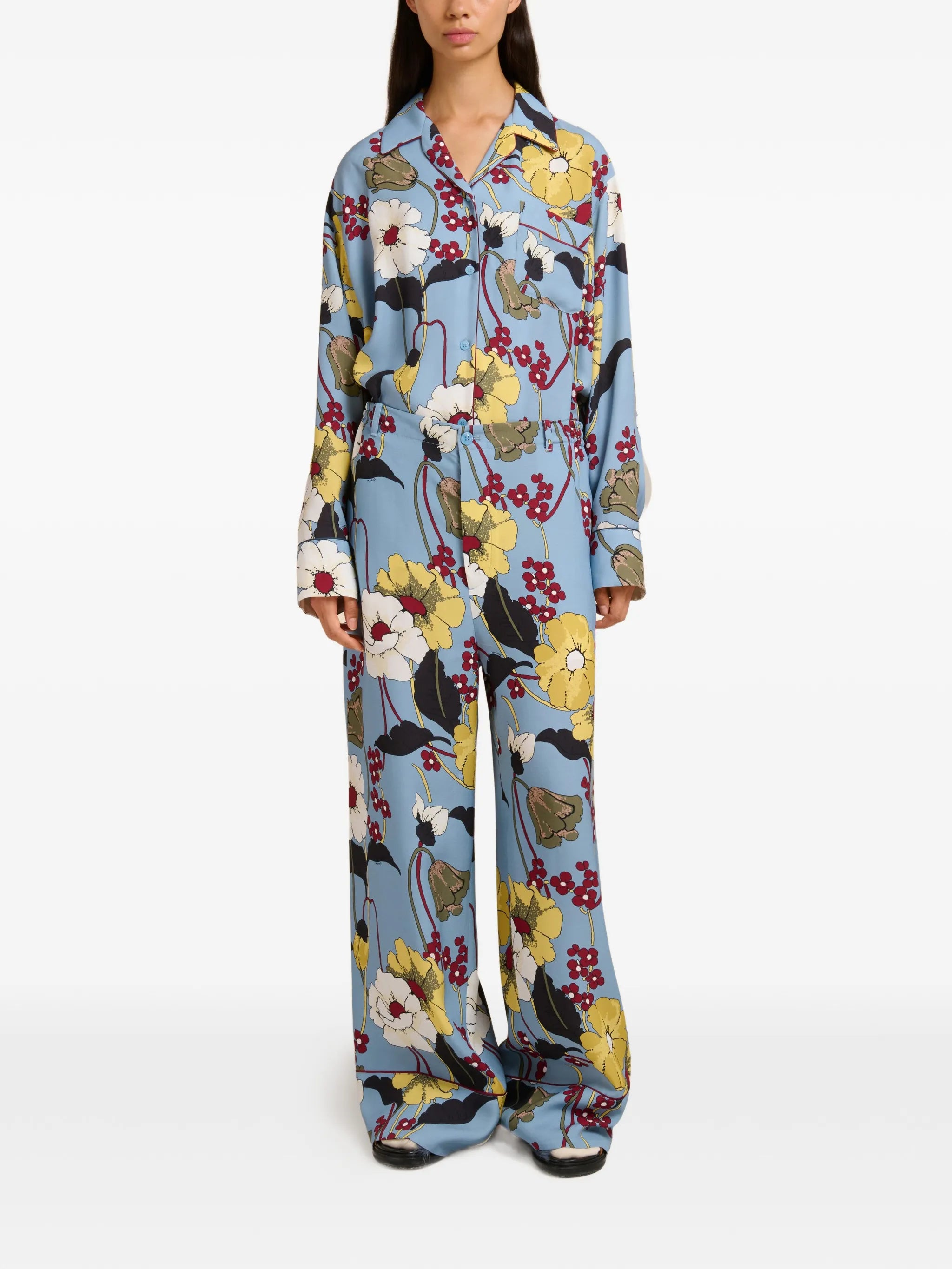 floral trousers