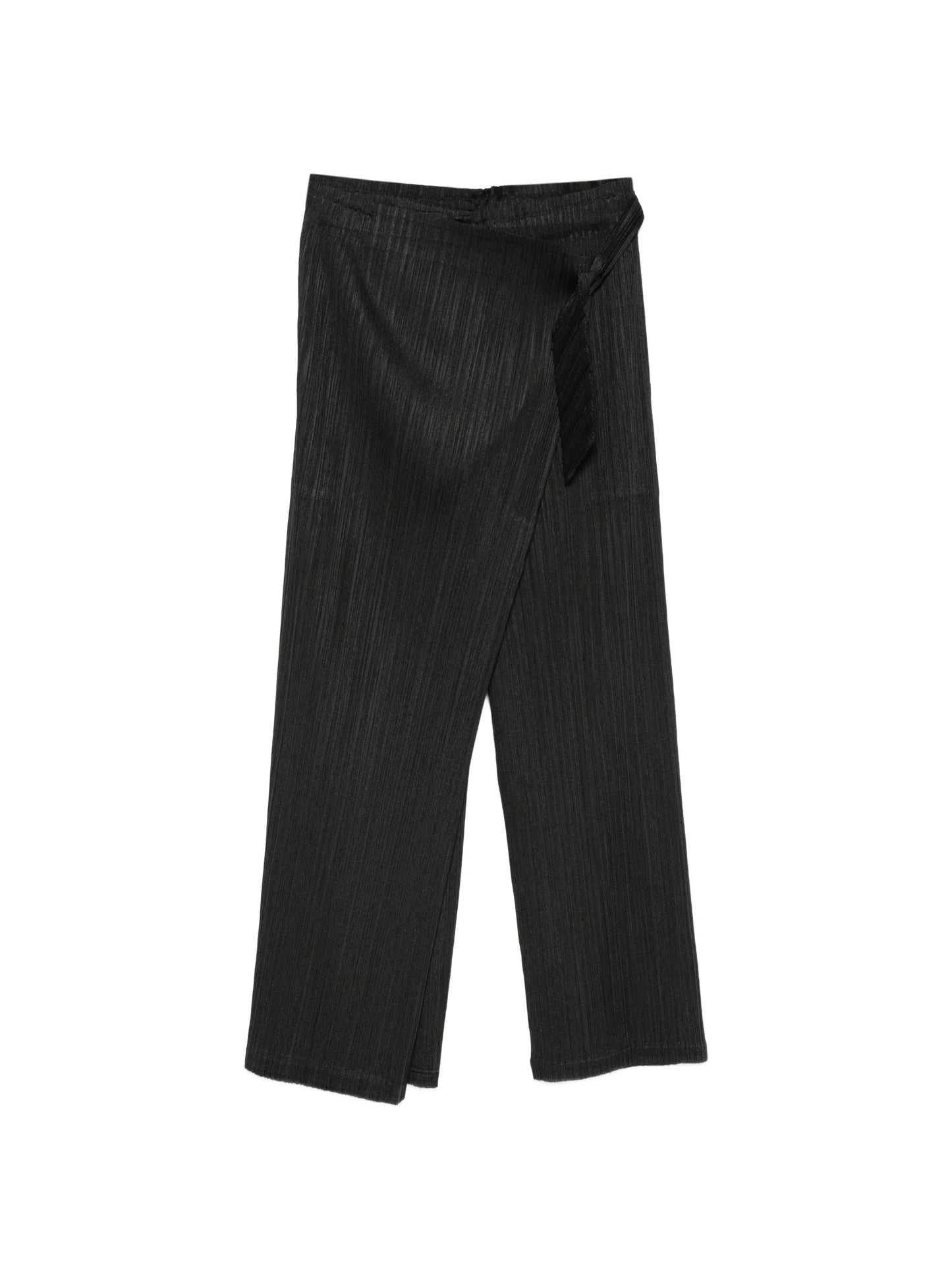pleated trousers