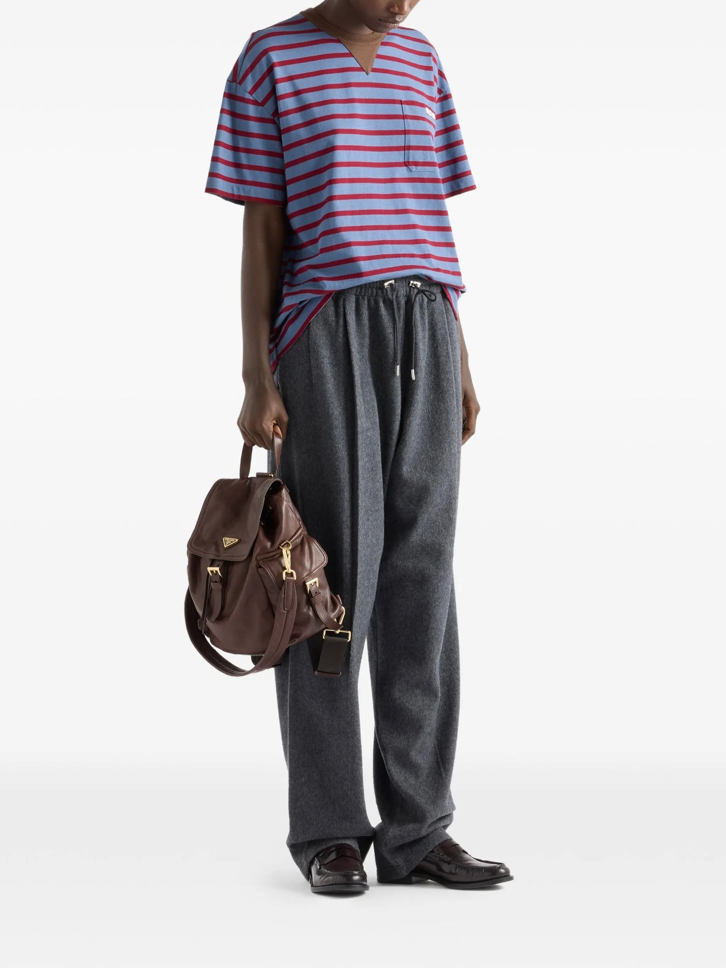 striped-pattern patch-pocket T-shirt