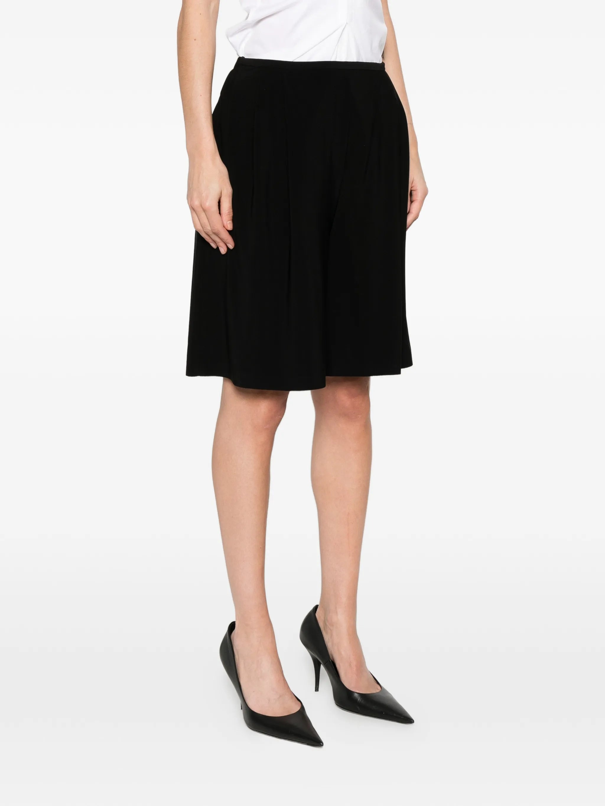 pleated bermuda shorts