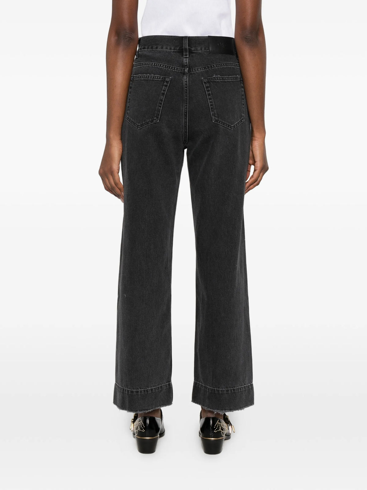 raw-hem logo-patch cropped jeans