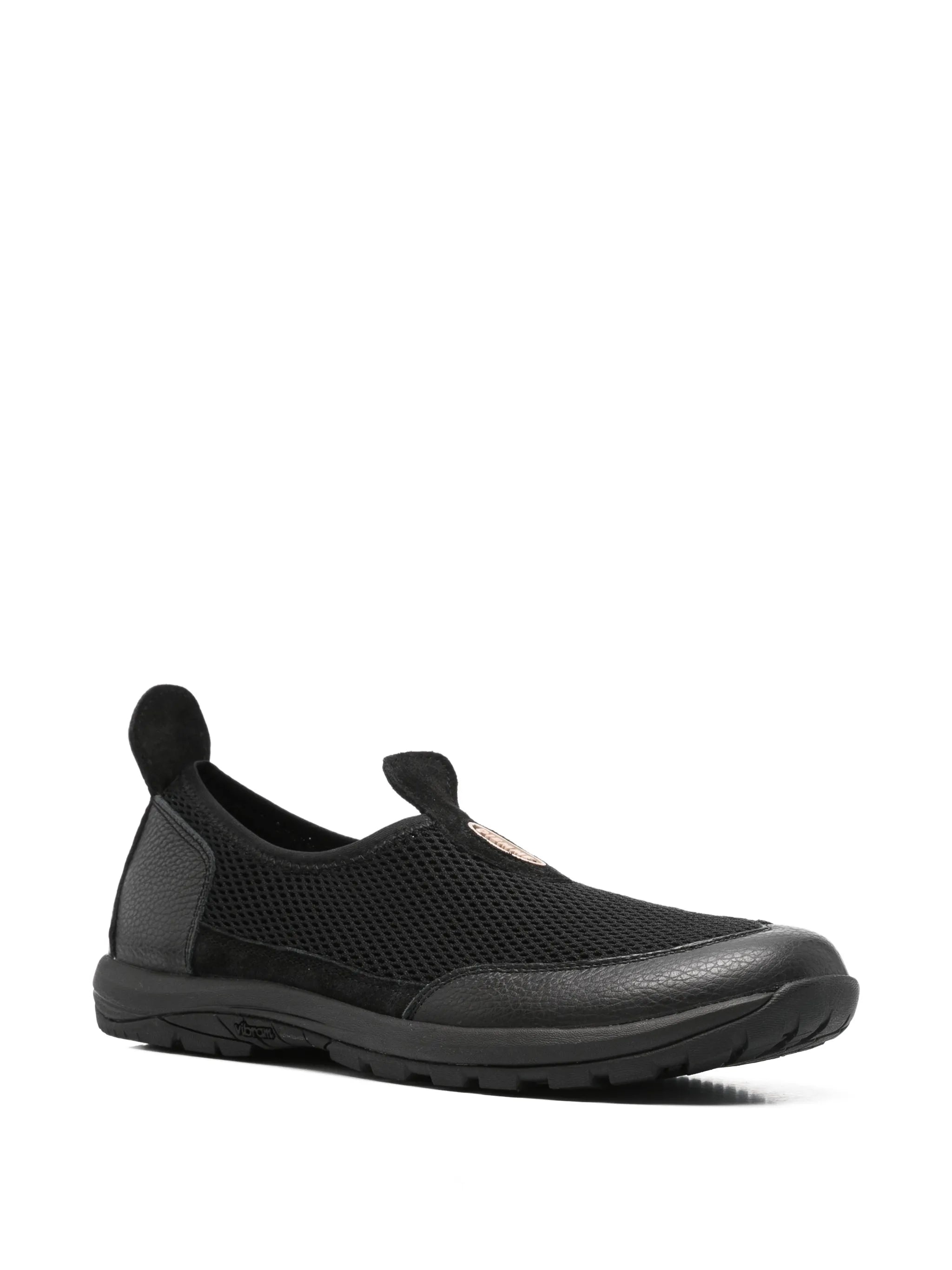 logo-detail slip-ons