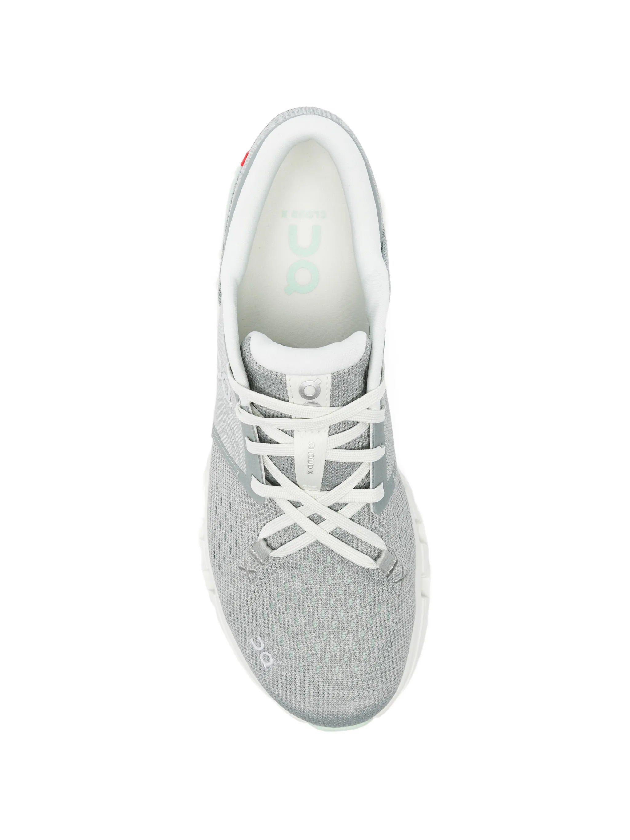 Cloud X 4 sneakers