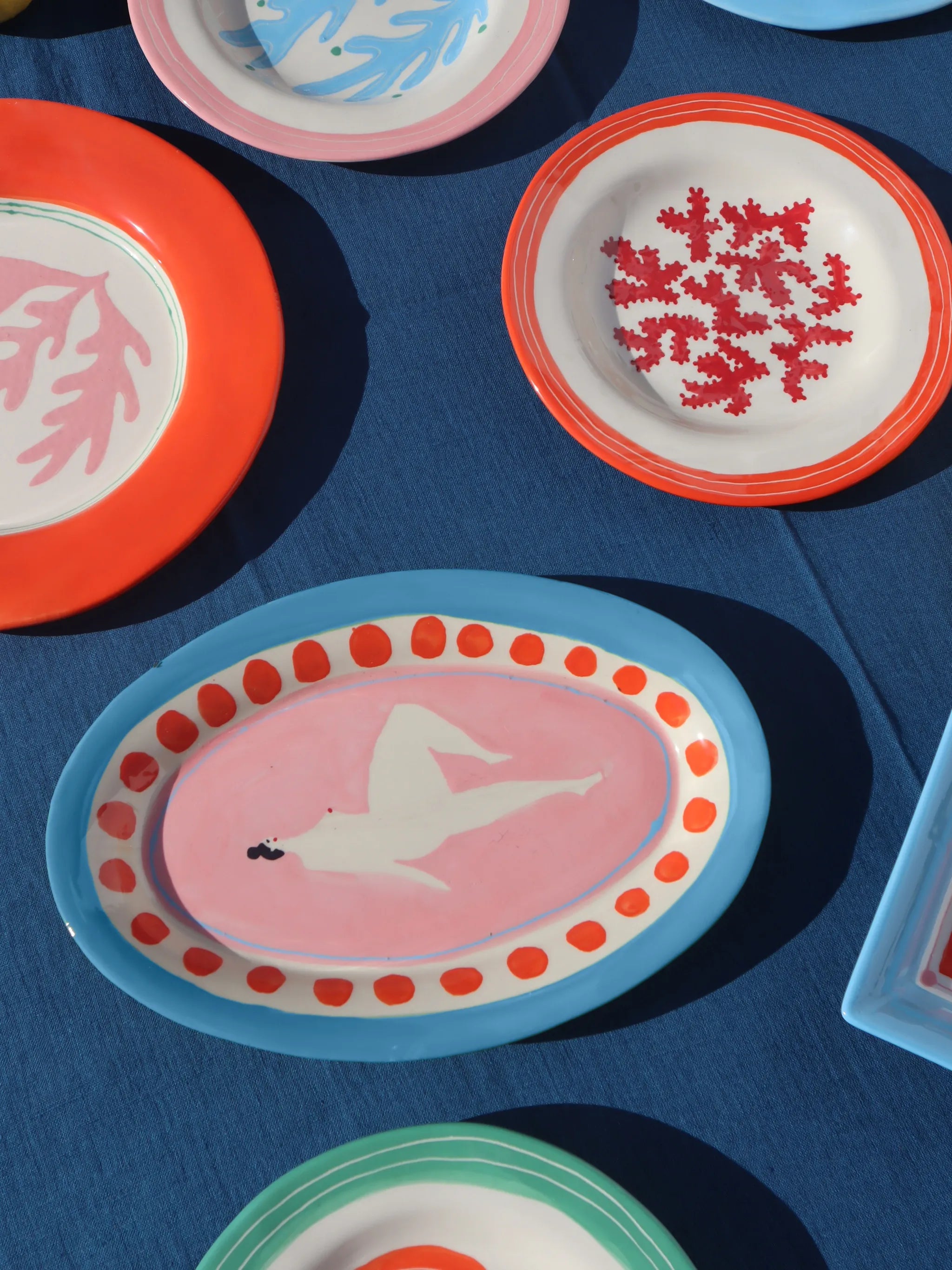 woman-print decorative plate