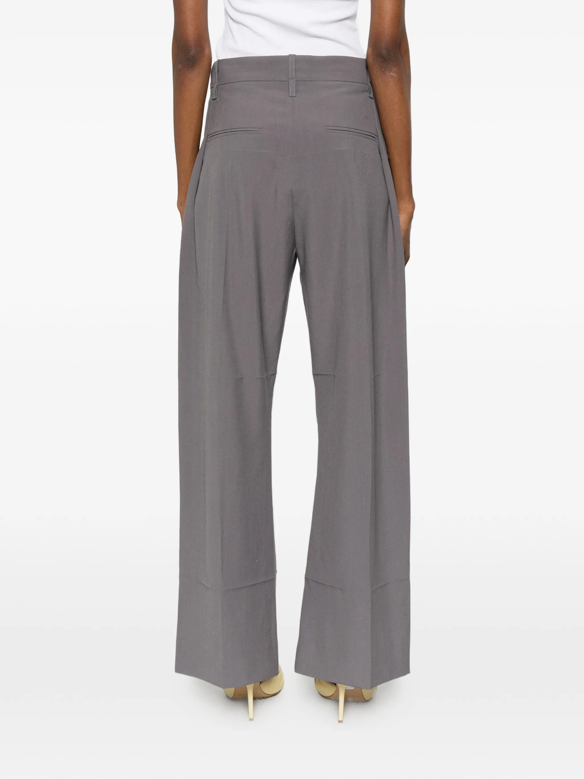 straight-leg folded trousers