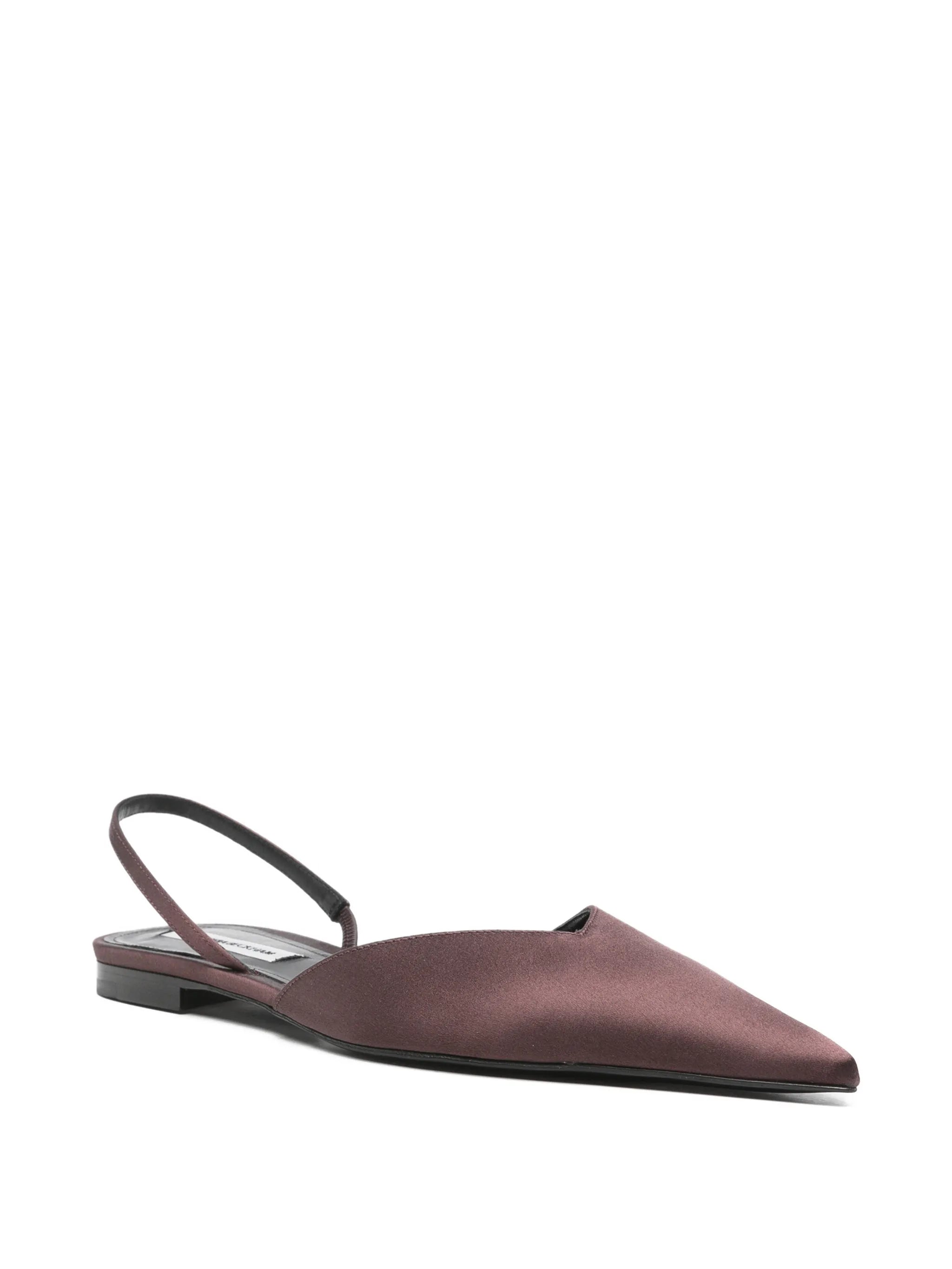 Angle Halter pumps