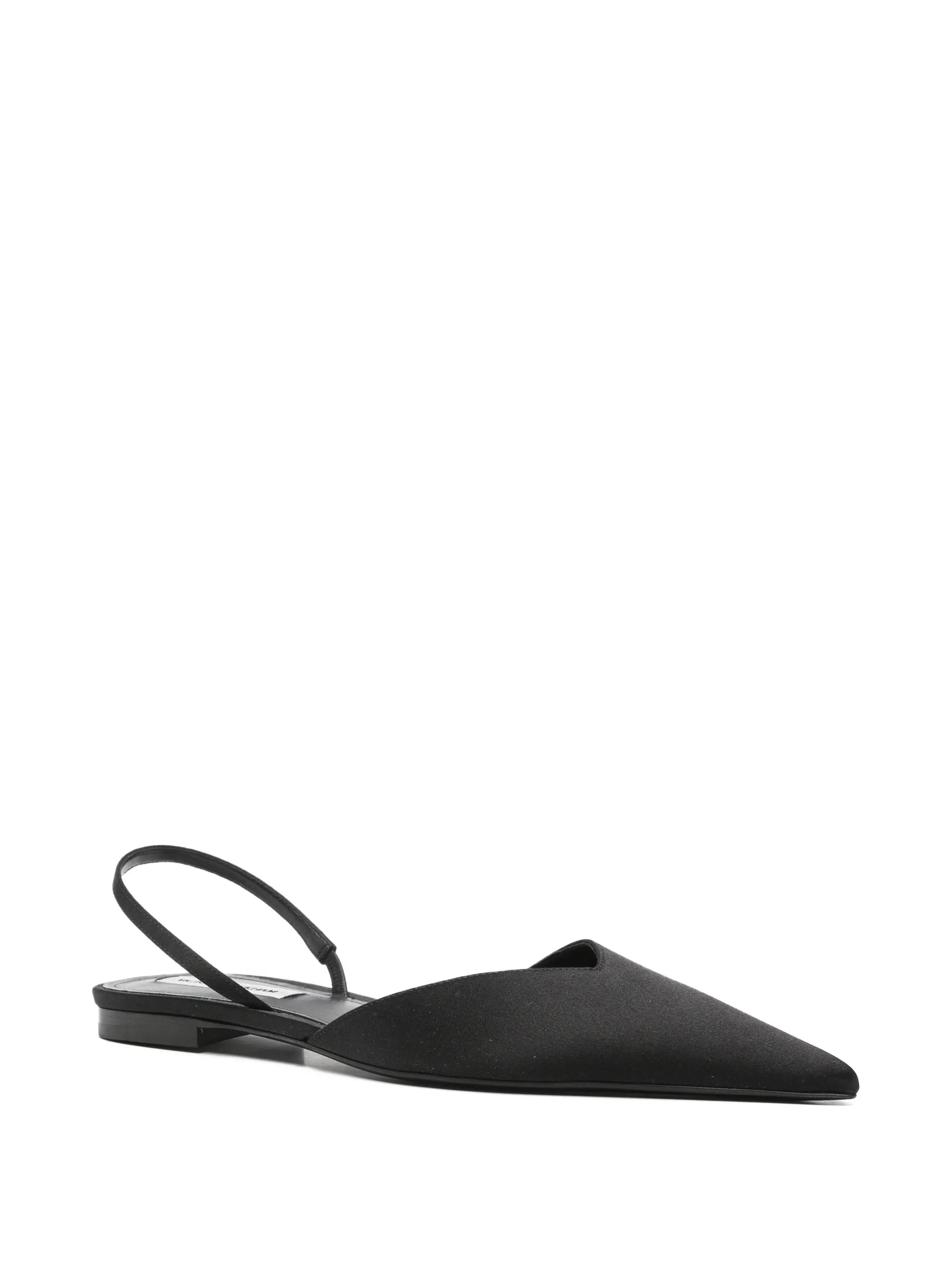 Angle Halter pumps
