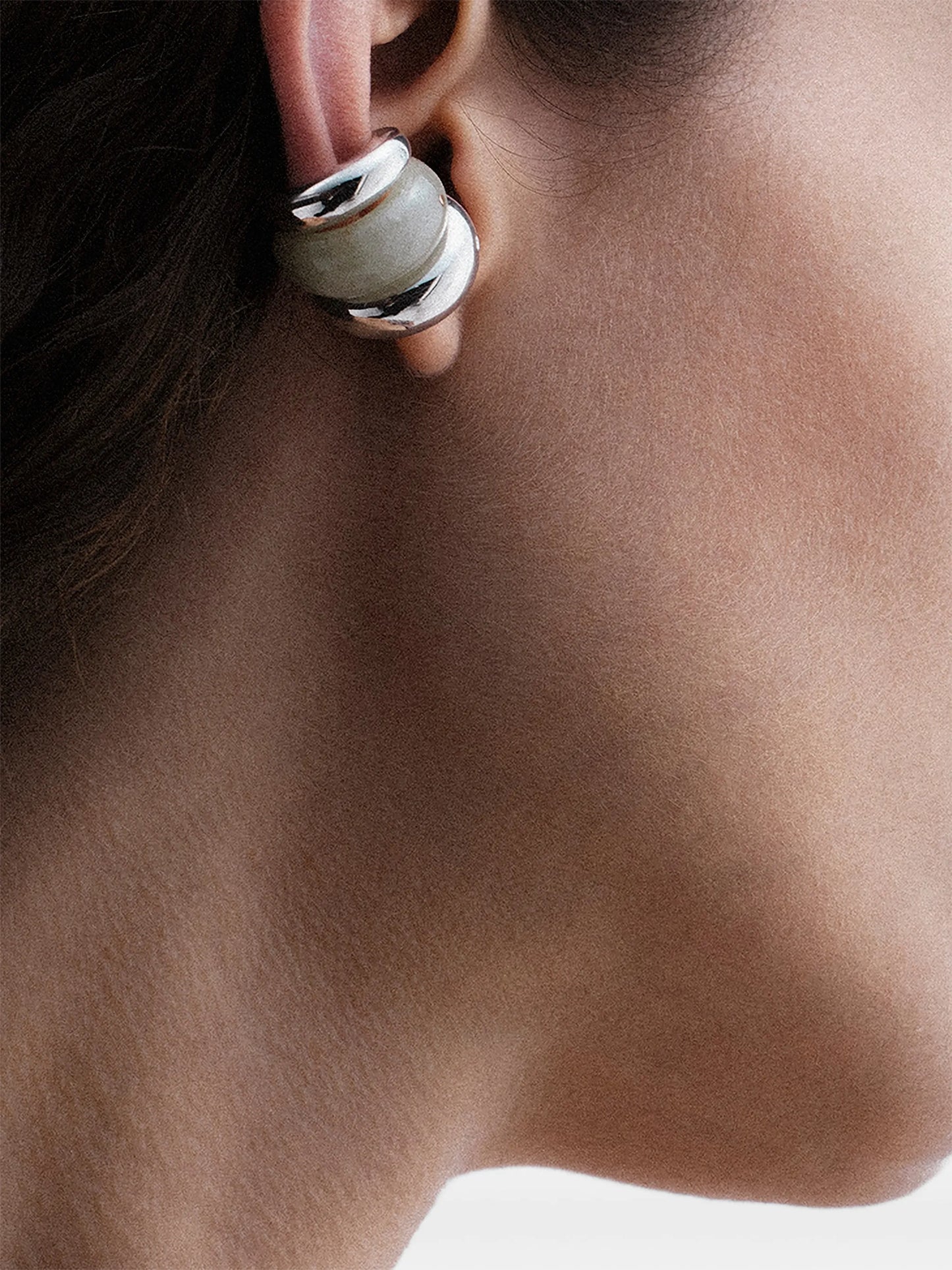 Criolla aventurine ear cuff