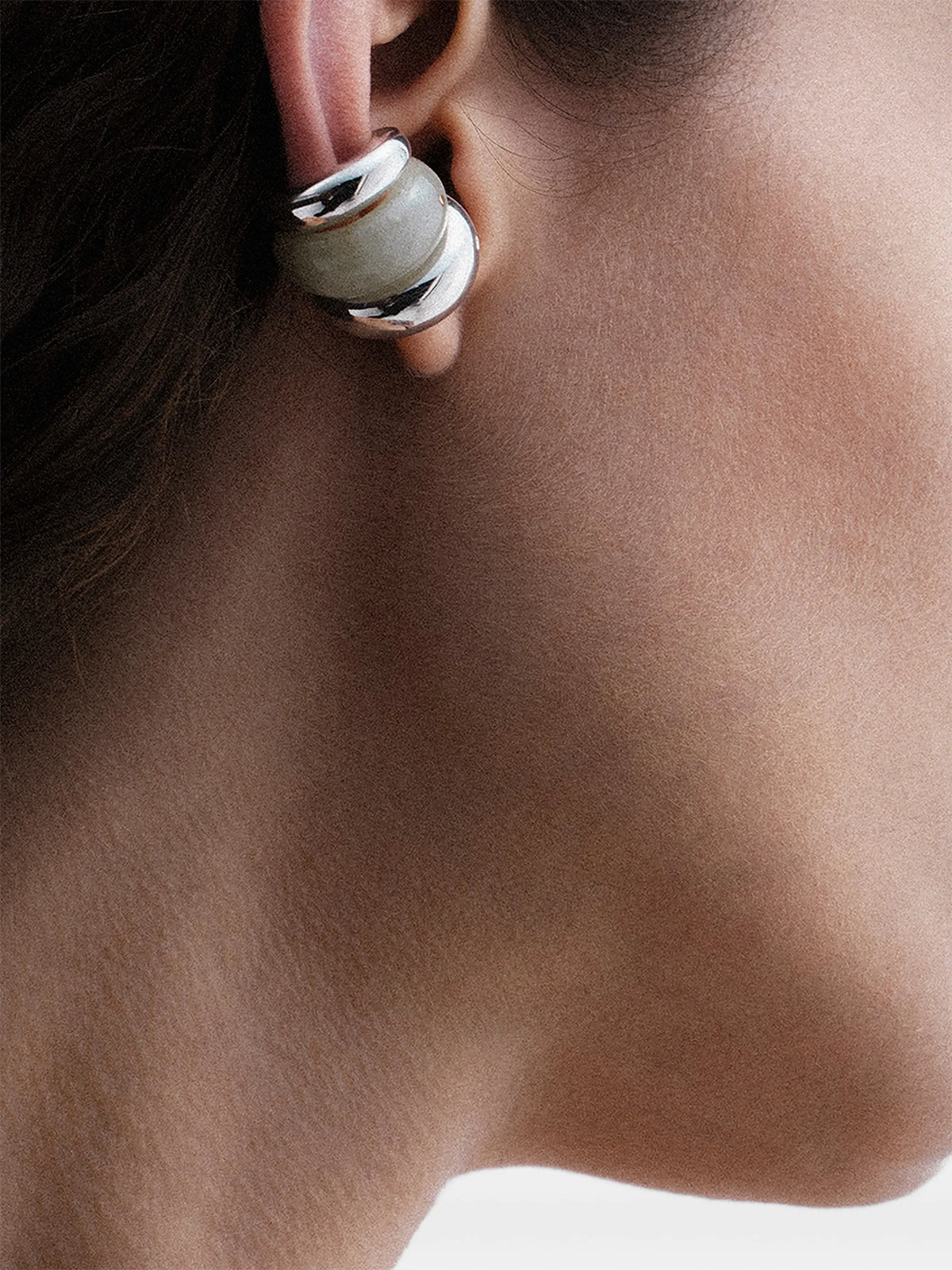Criolla aventurine ear cuff