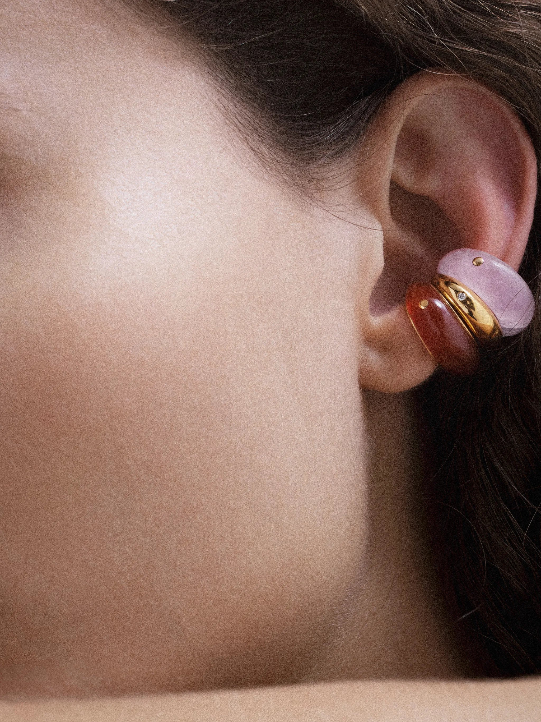 Criolla quartz ear cuff