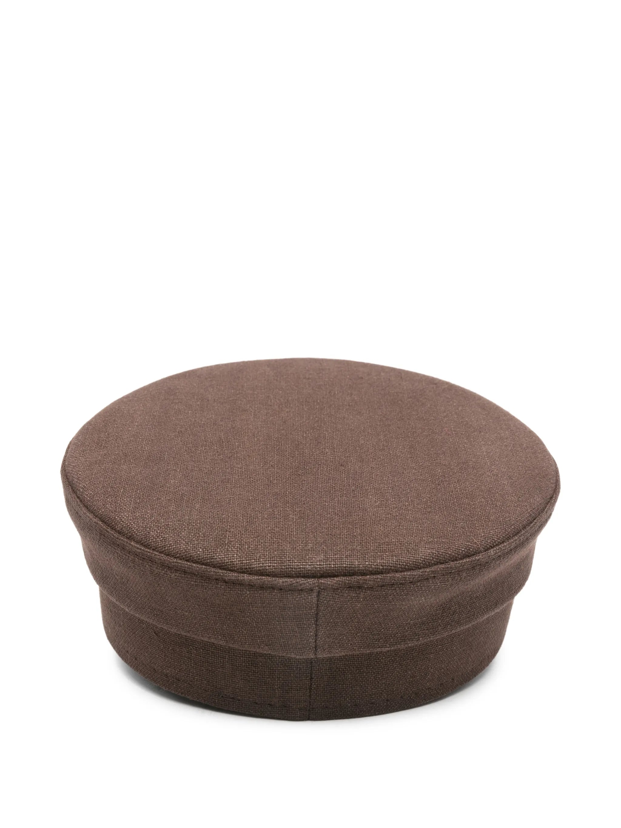 logo-plaque baker hat