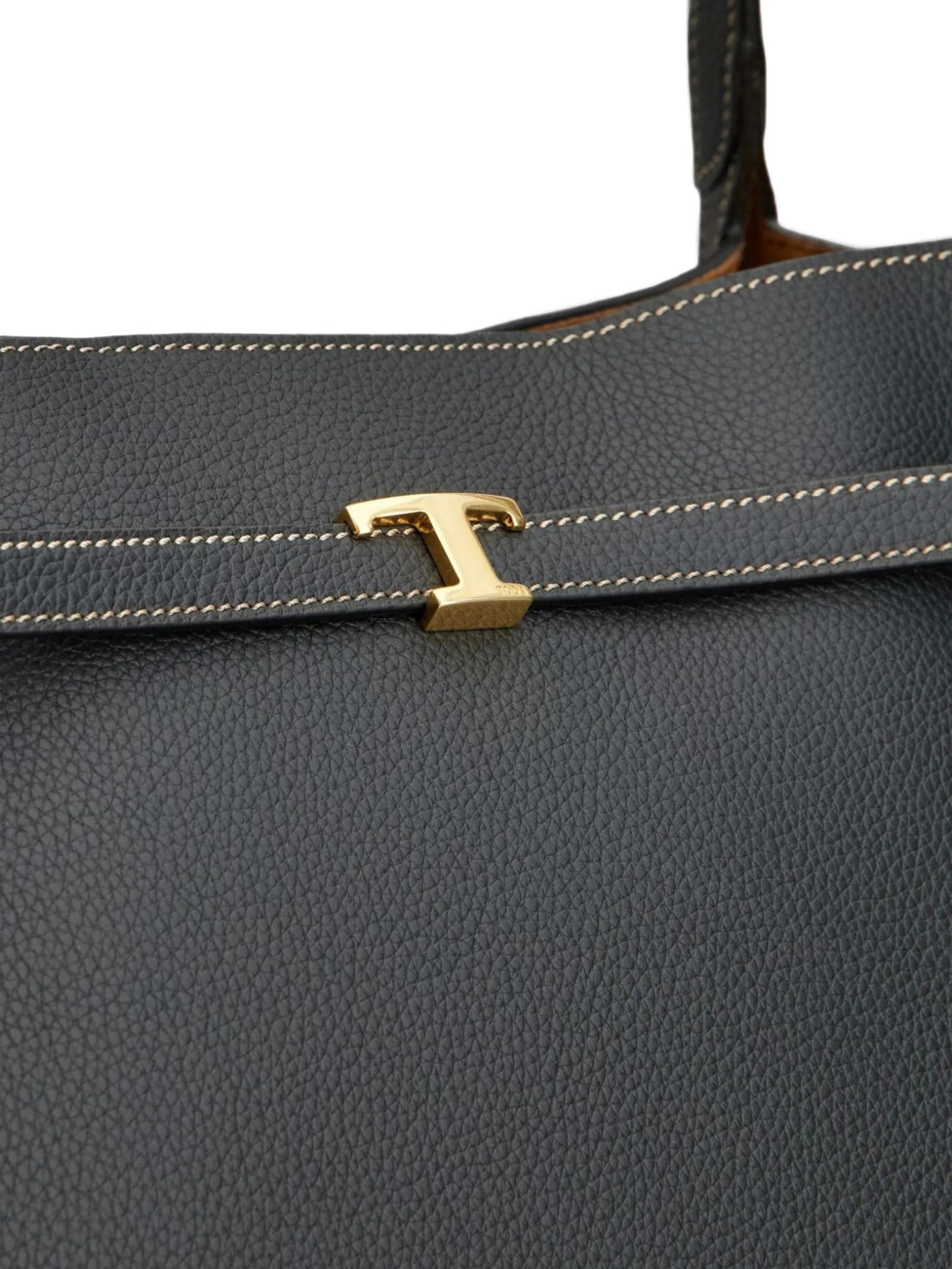 T Signature shopping bag in leather medium
