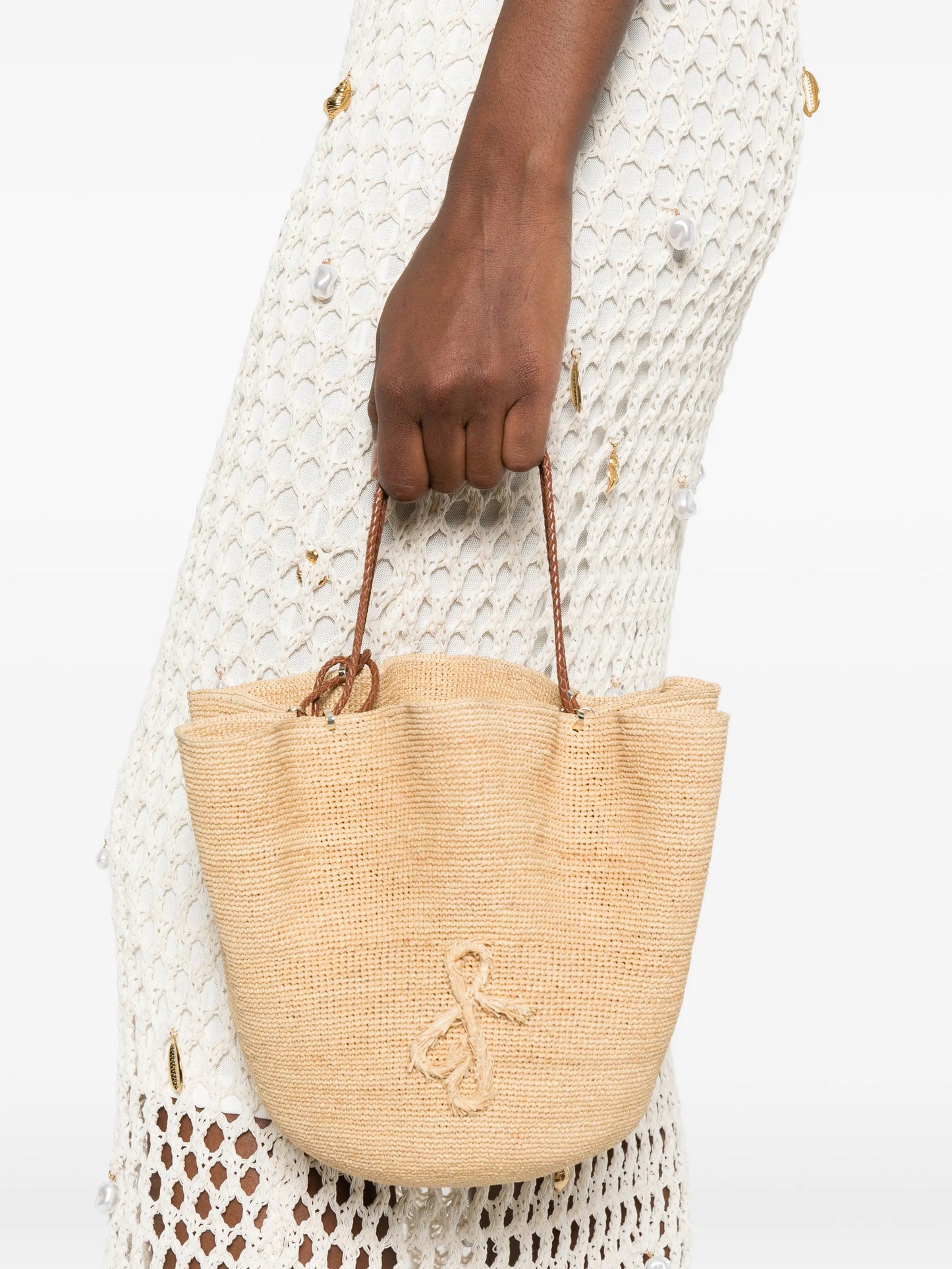 chain-strap shoulder bag