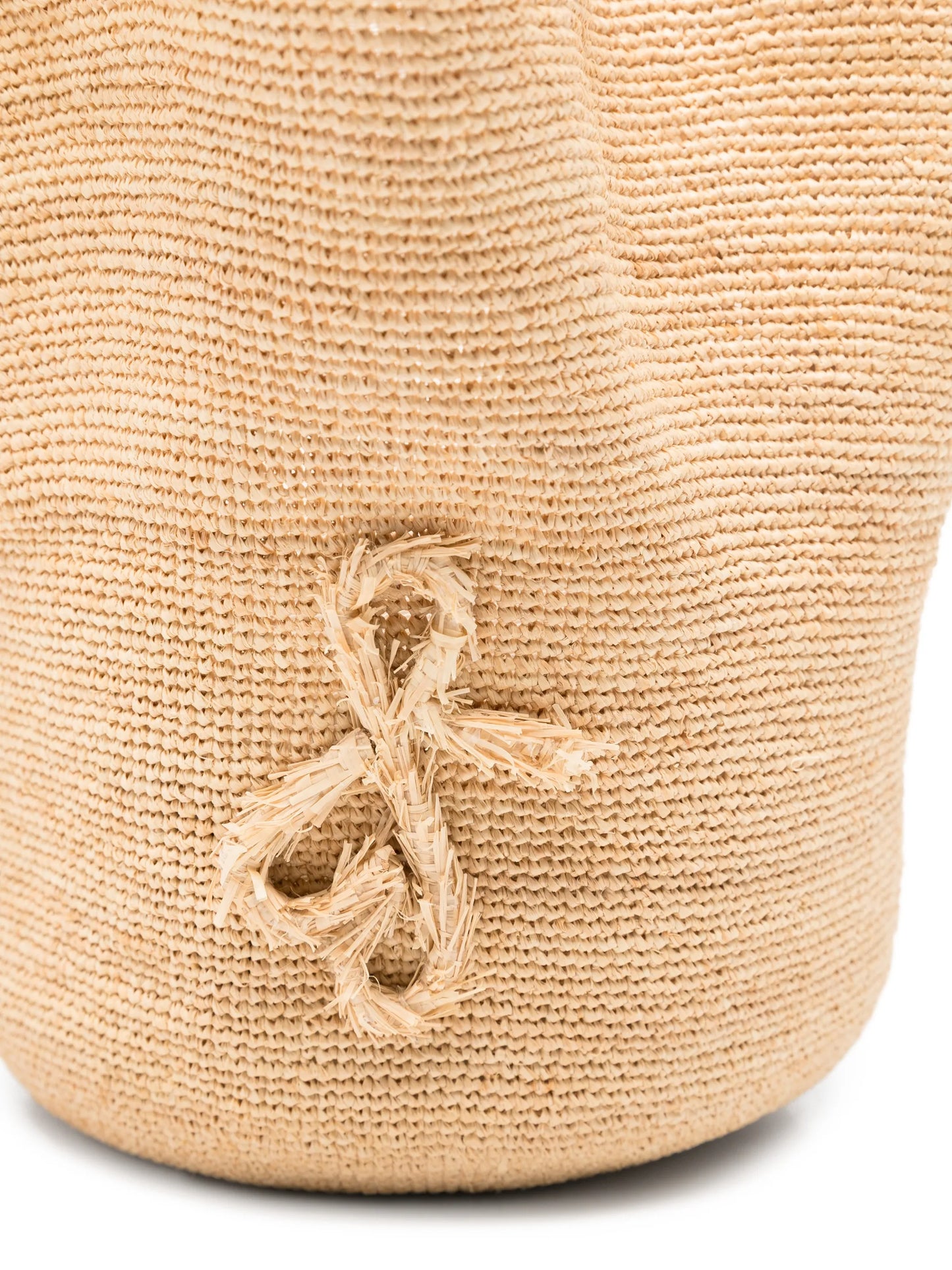 chain-strap shoulder bag
