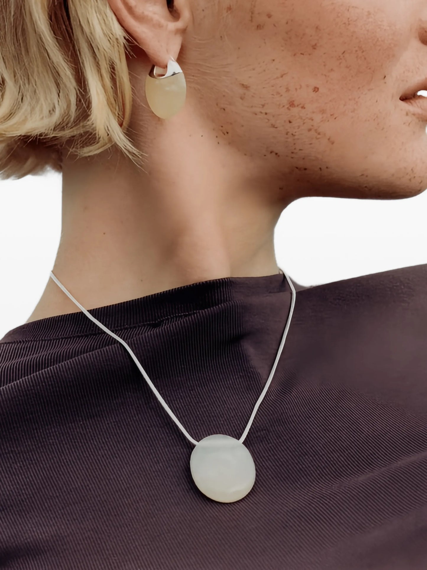 Julia pendant necklace