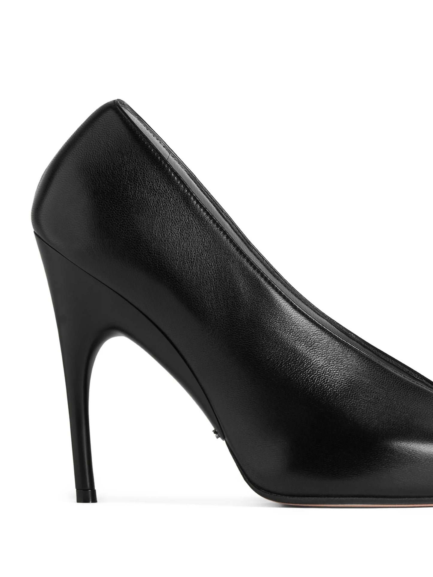 Duchesse smooth leather pumps