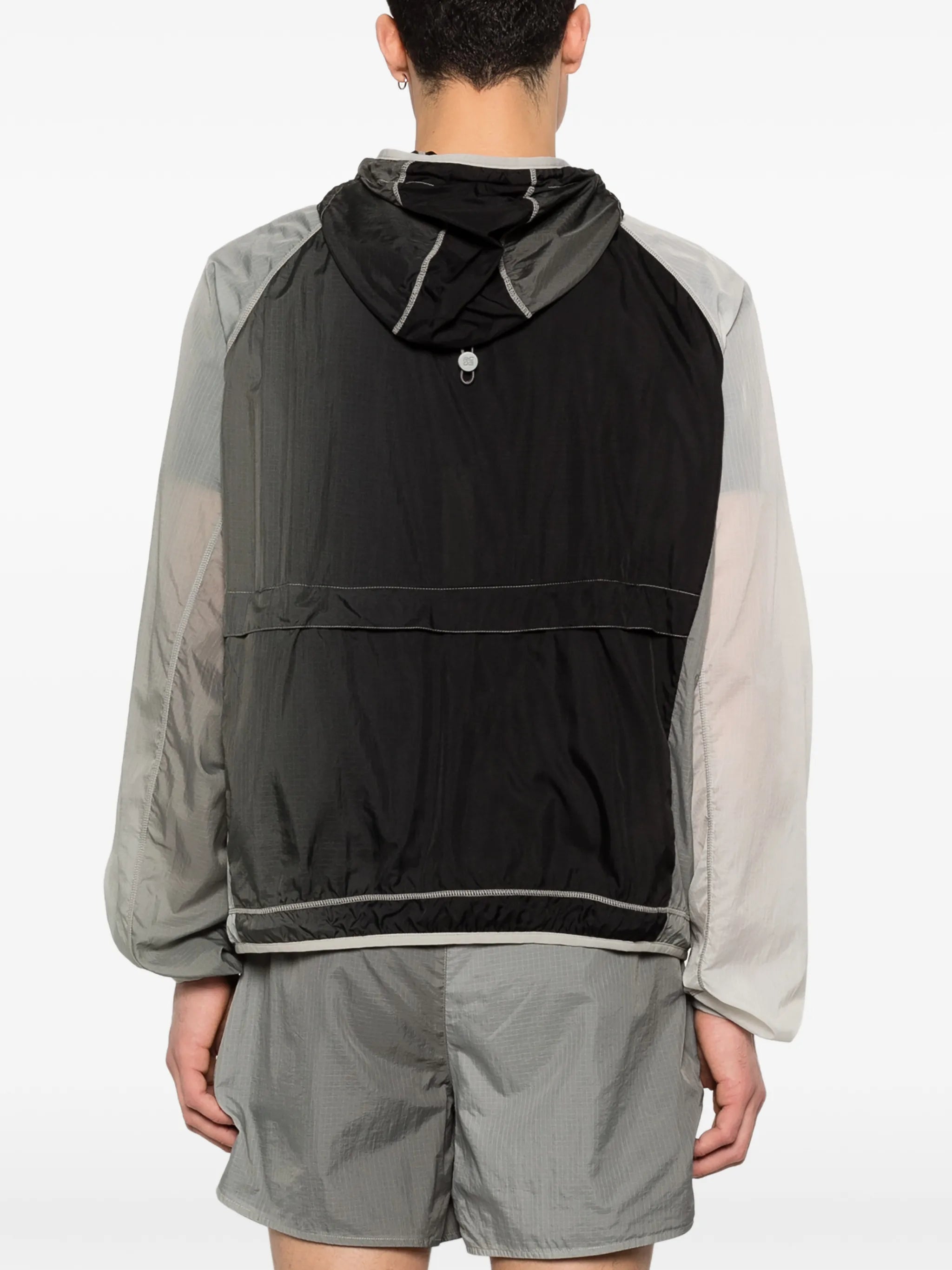 cheste-pocket jacket