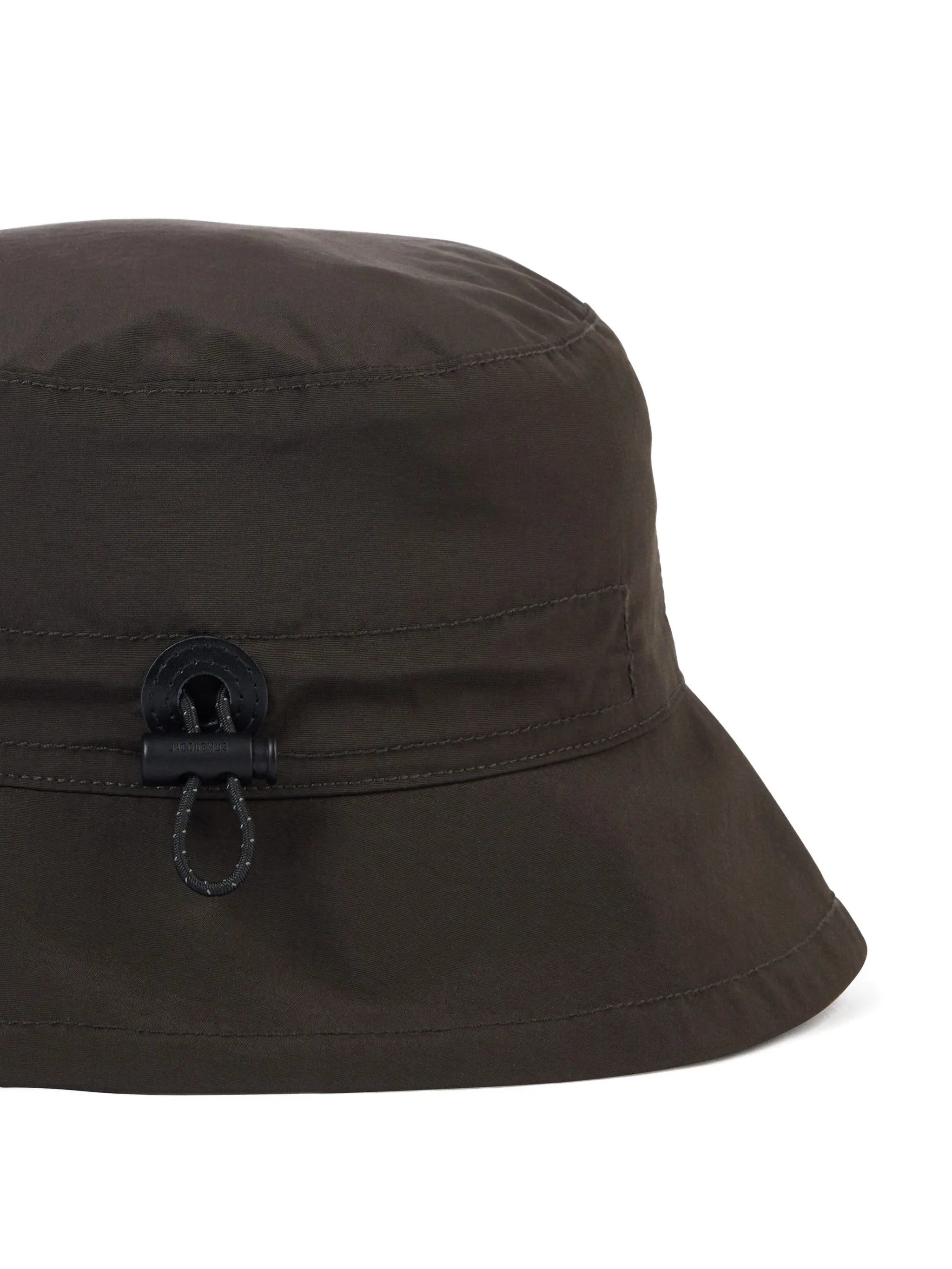 logo-embroidered bucket hat