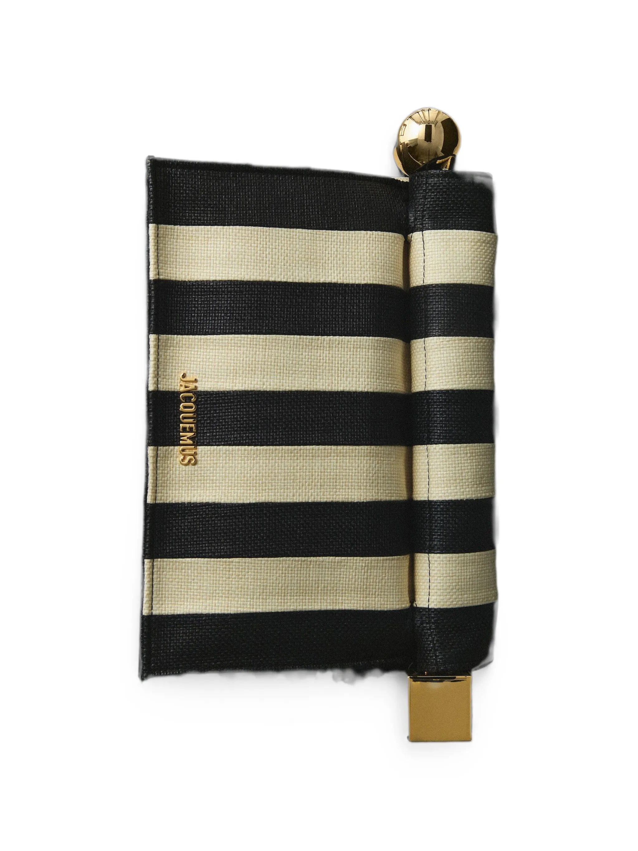 the Rond Carré clutch bag
