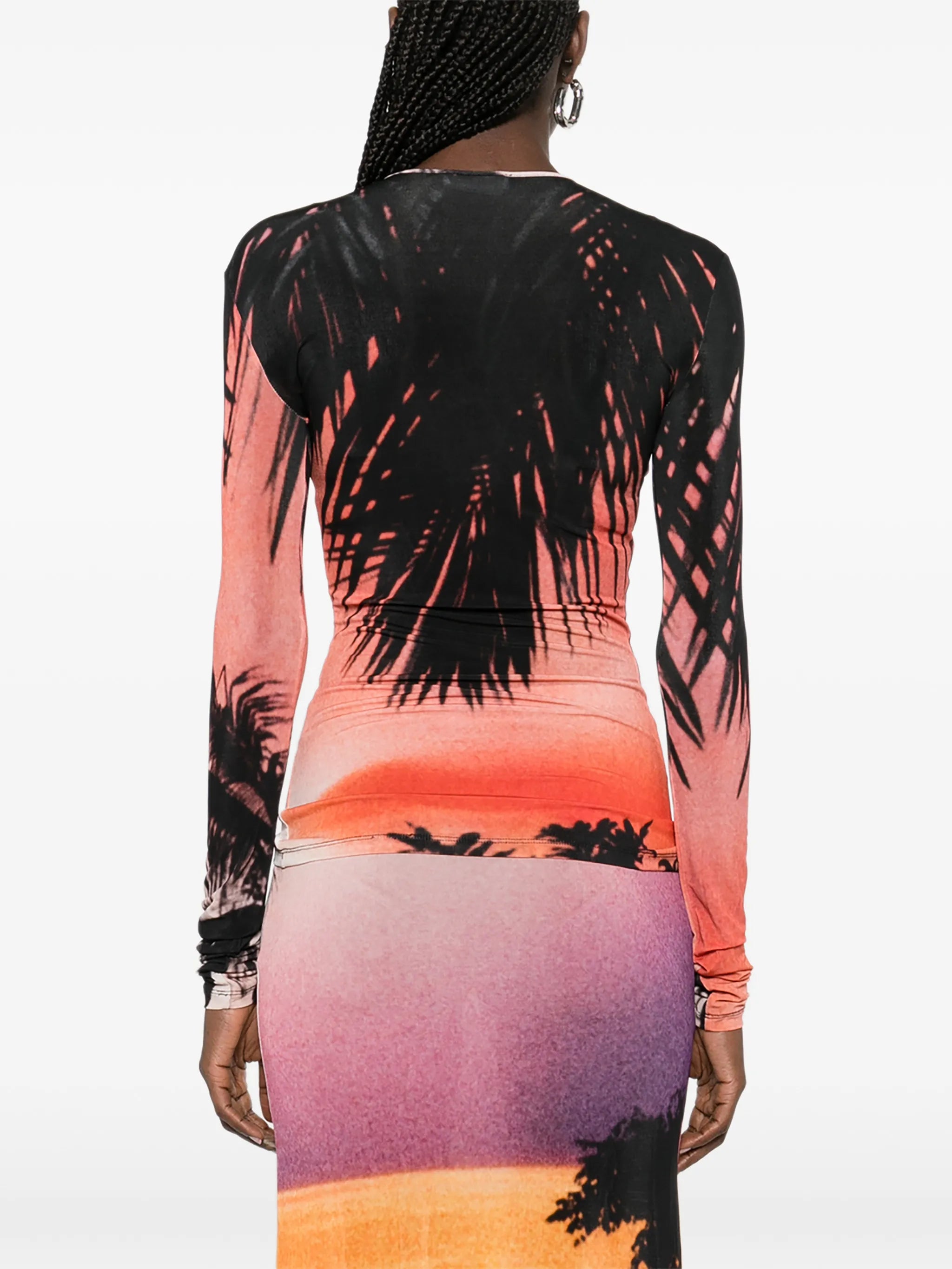 long-sleeved top in second-skin jersey