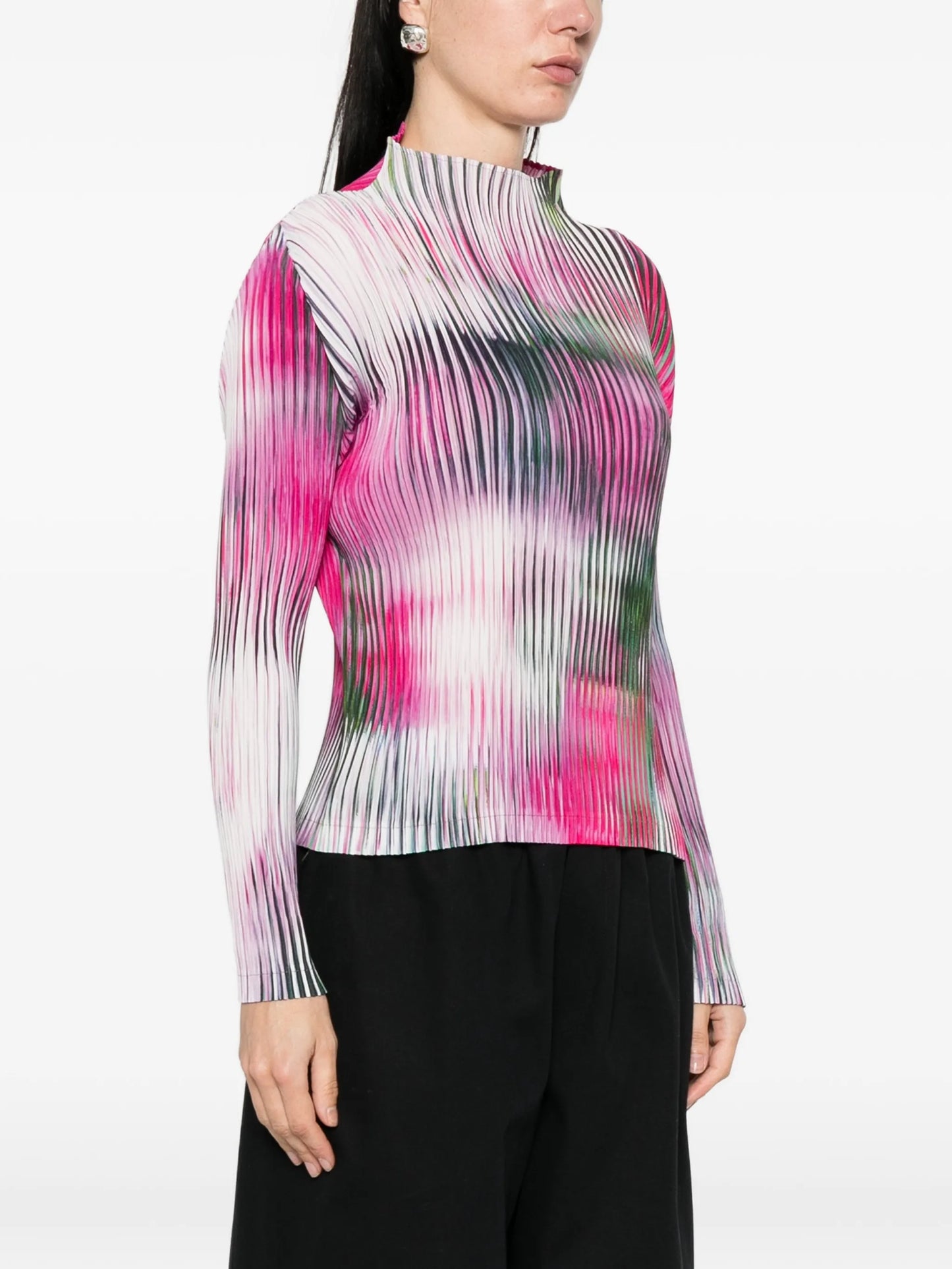 obscure pleats top