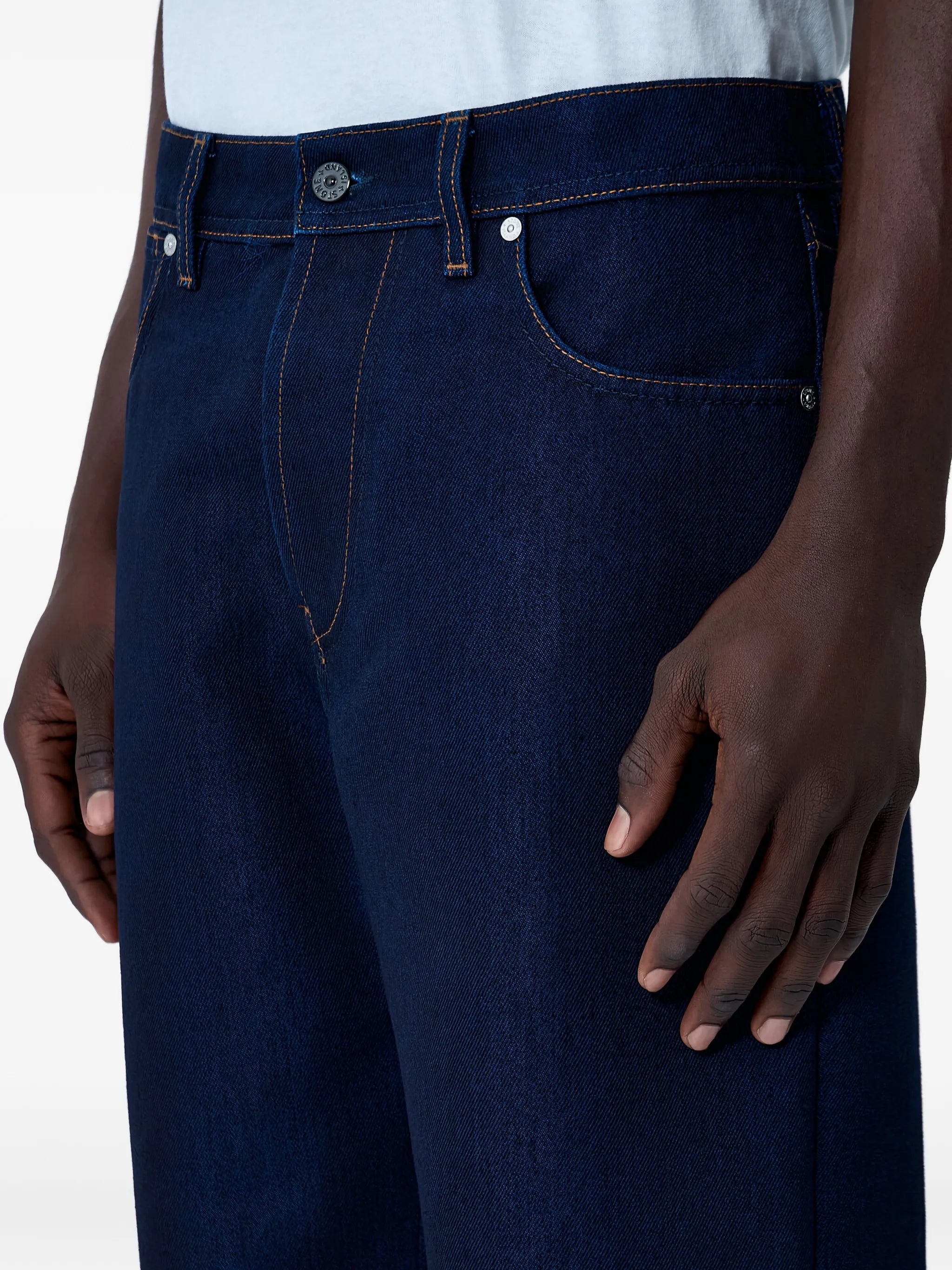 belt-loops jeans