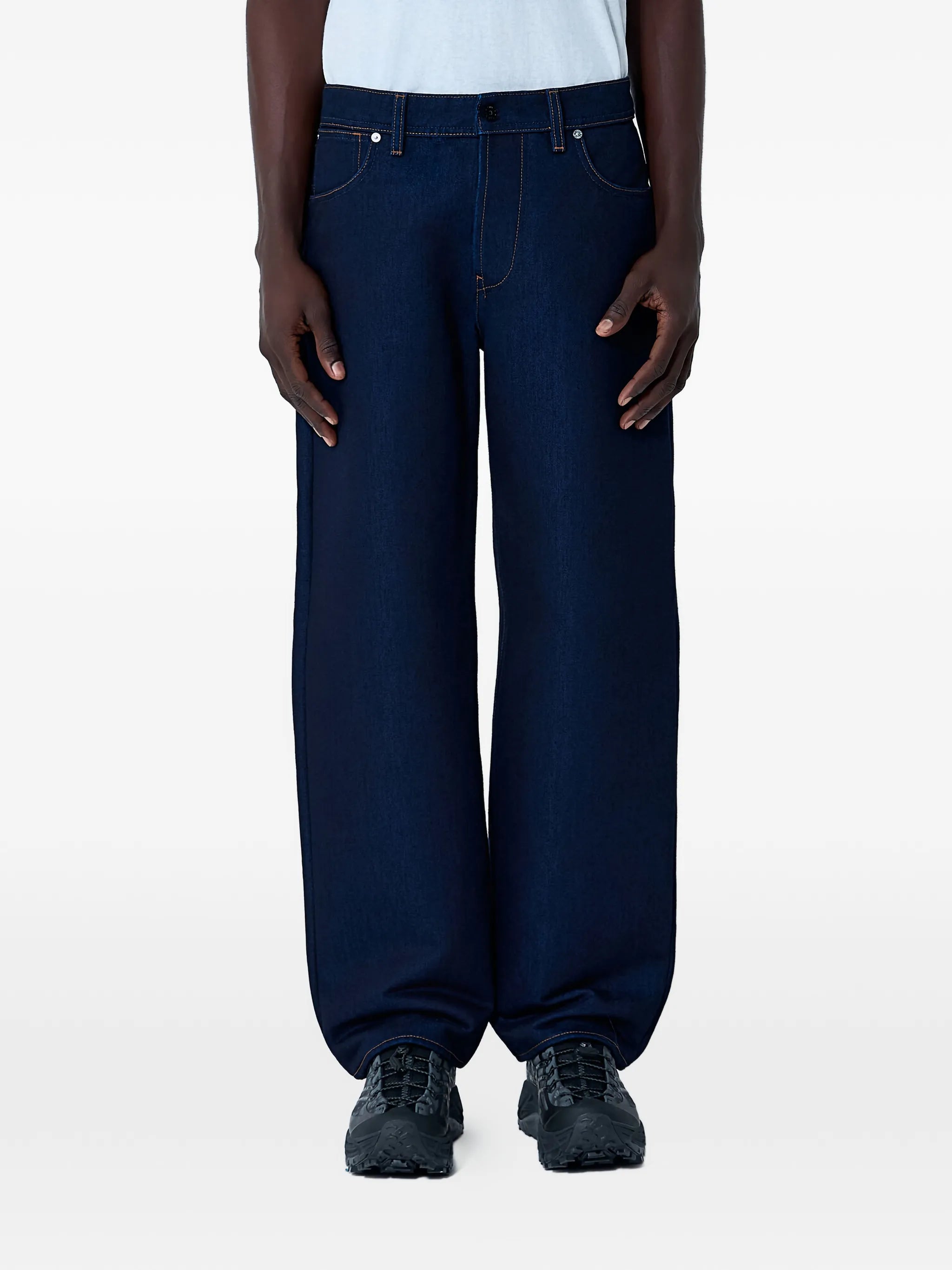 belt-loops jeans