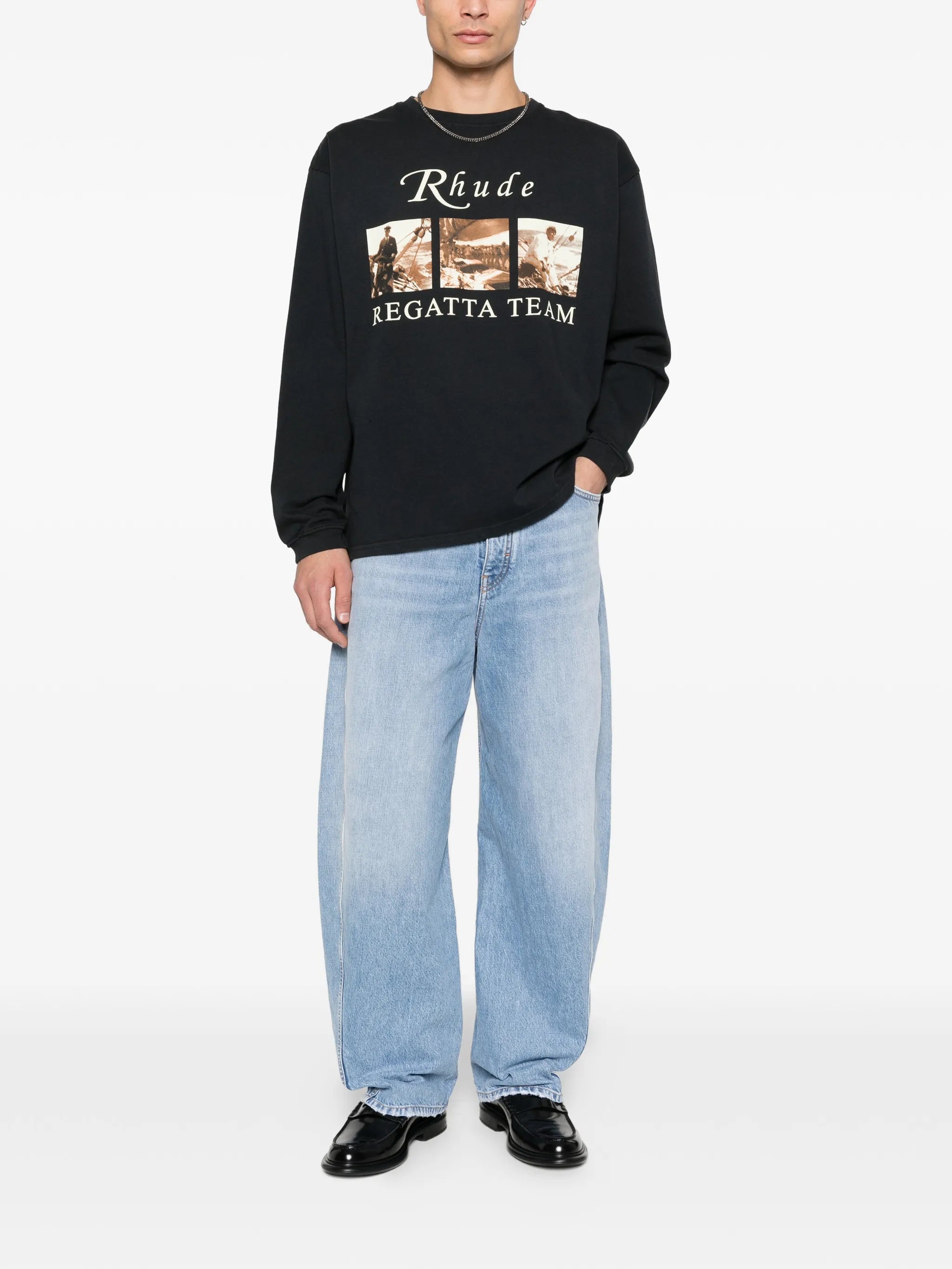 graphic-print T-shirt