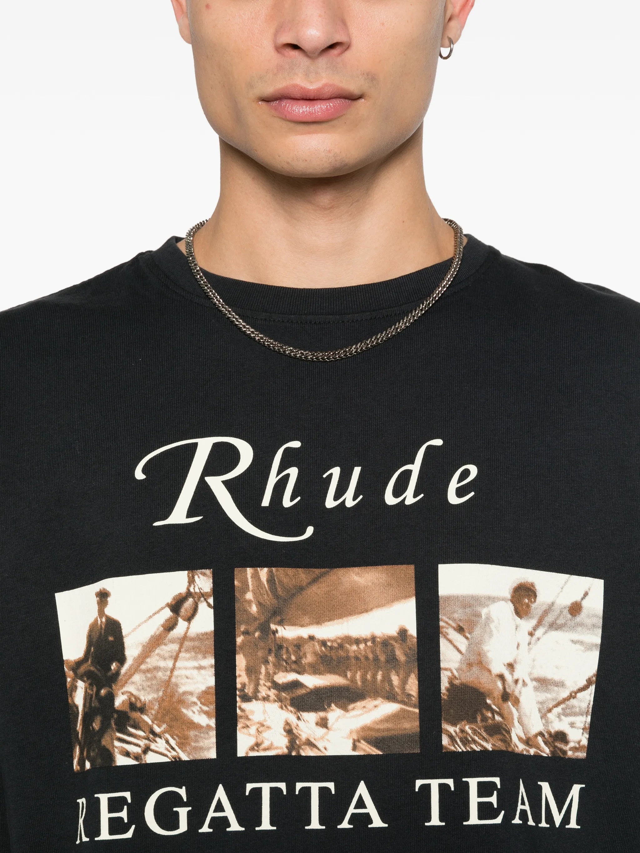 graphic-print T-shirt