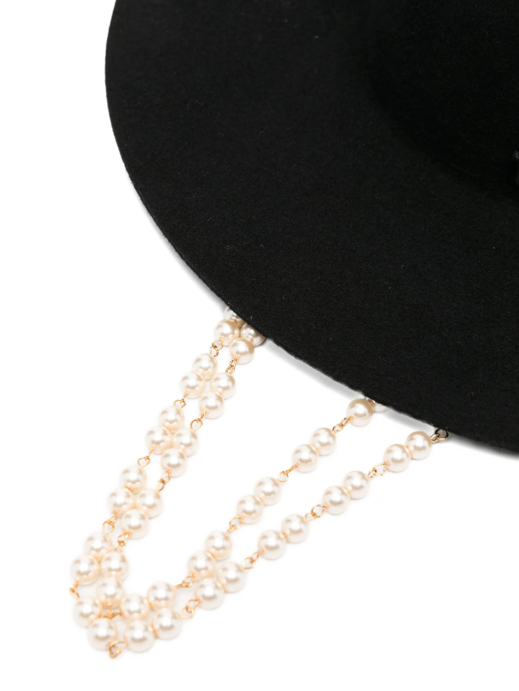 logo-detail hat