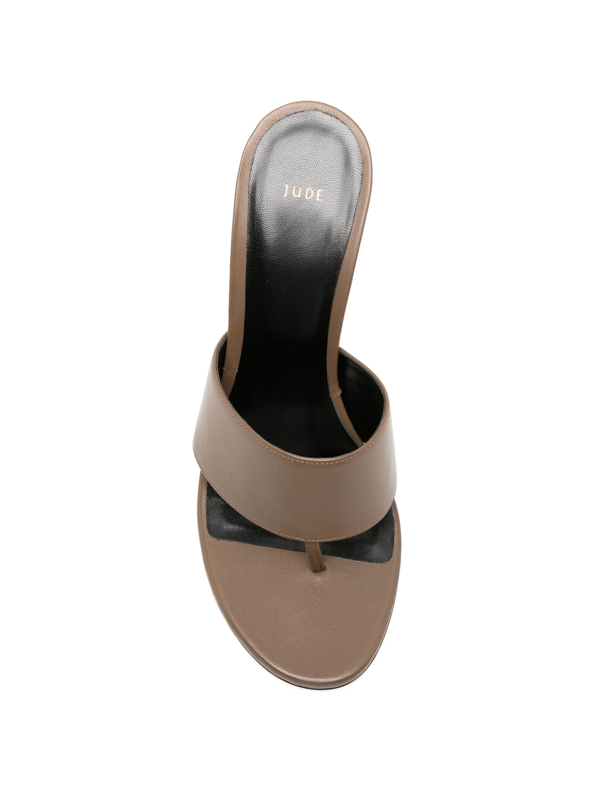 Snug sandals in clay brown leather