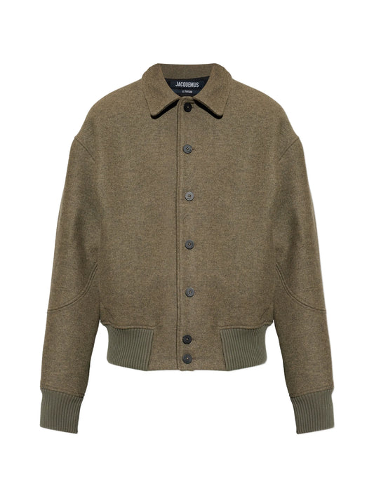 button collar jacket