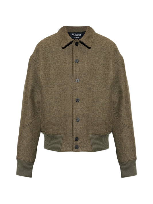 button collar jacket