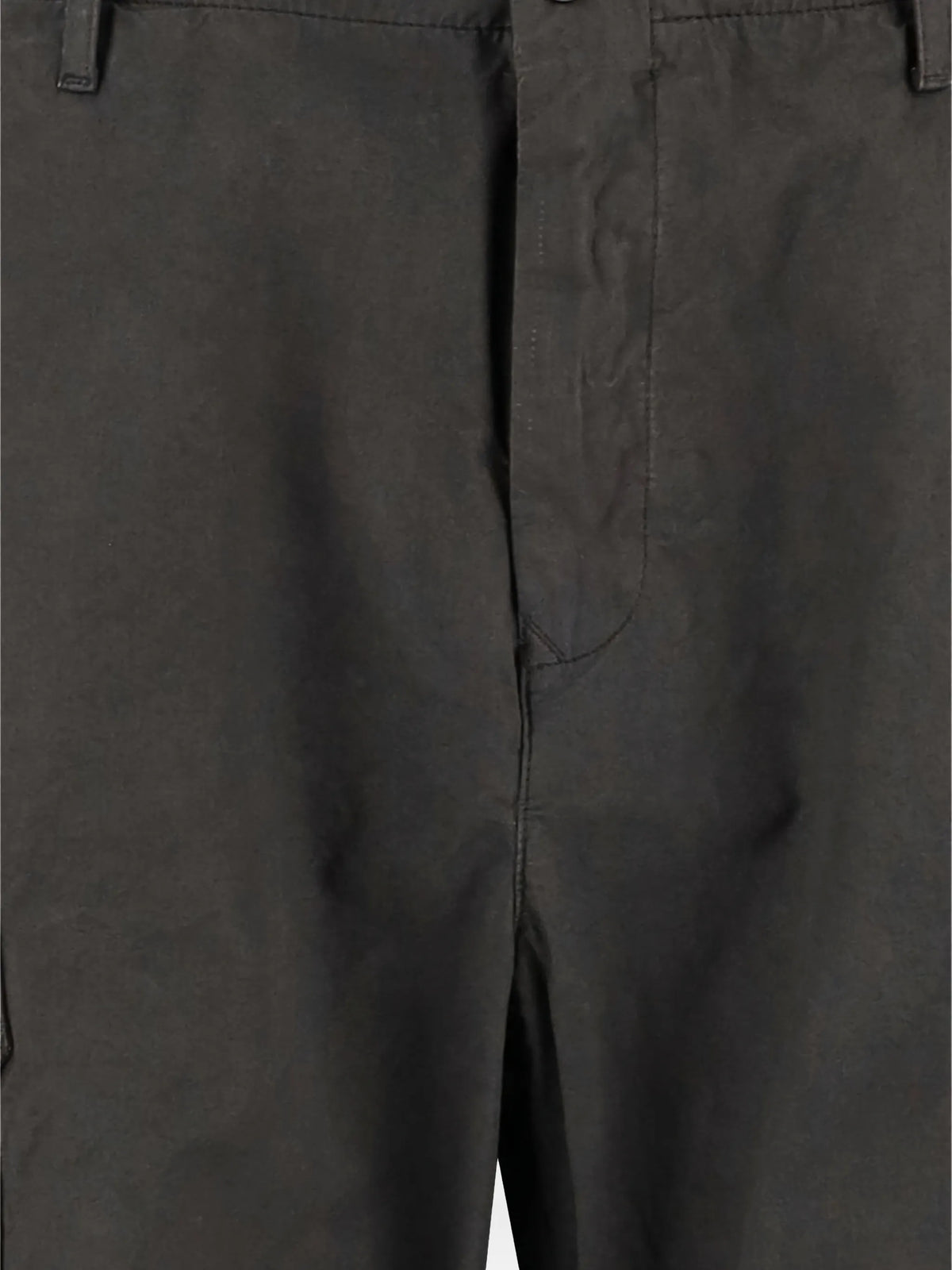 cargo-pockets straight-leg trousers