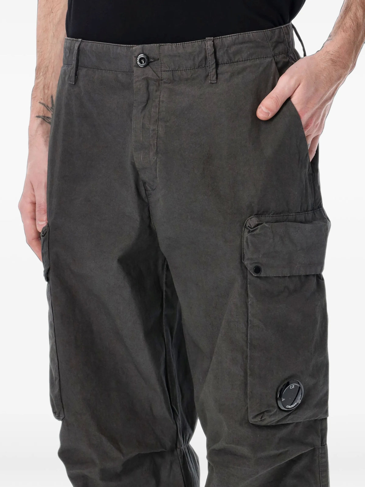 Micro-Reps boxy cargo Lens pants