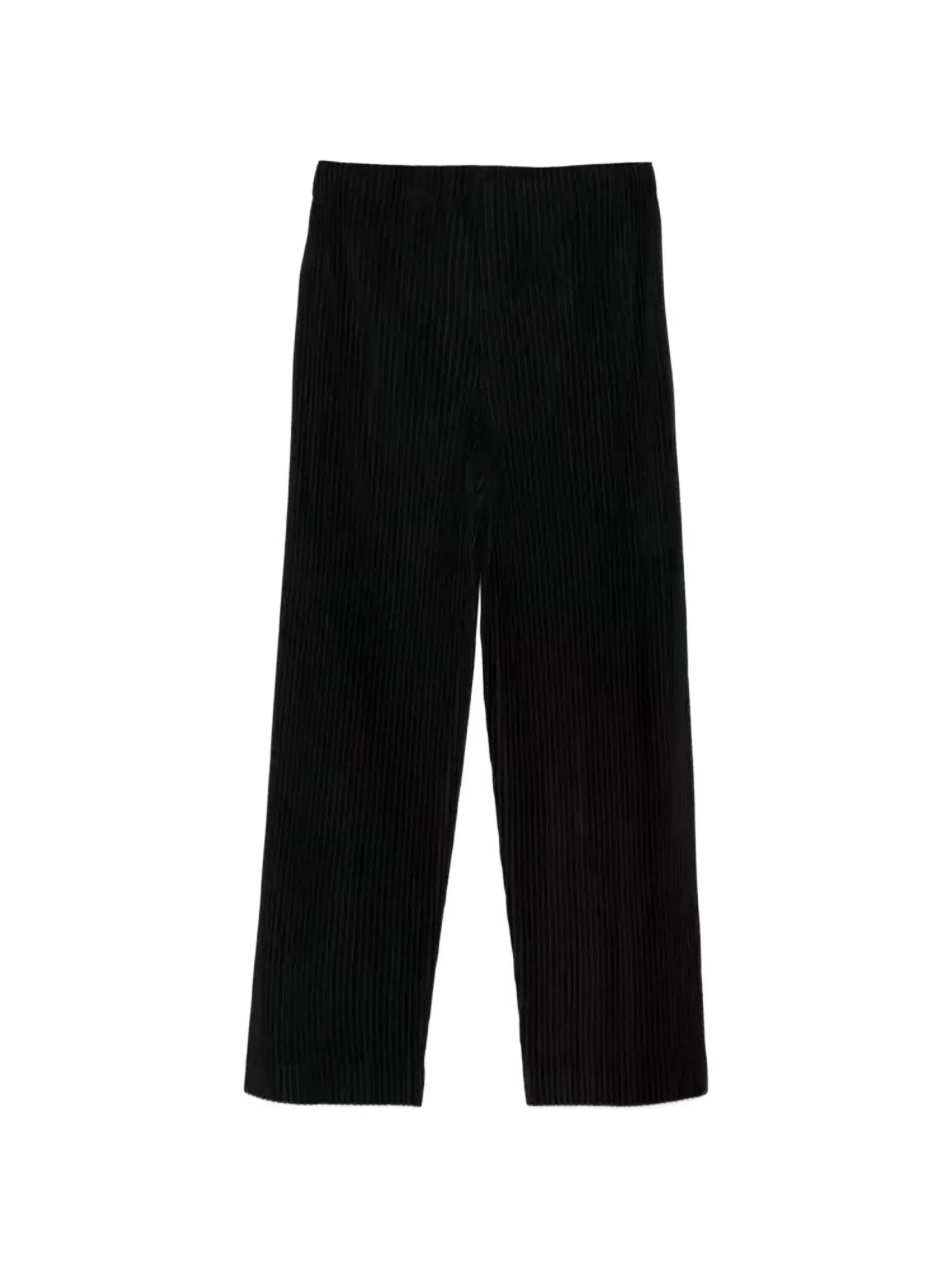 pleated trousers