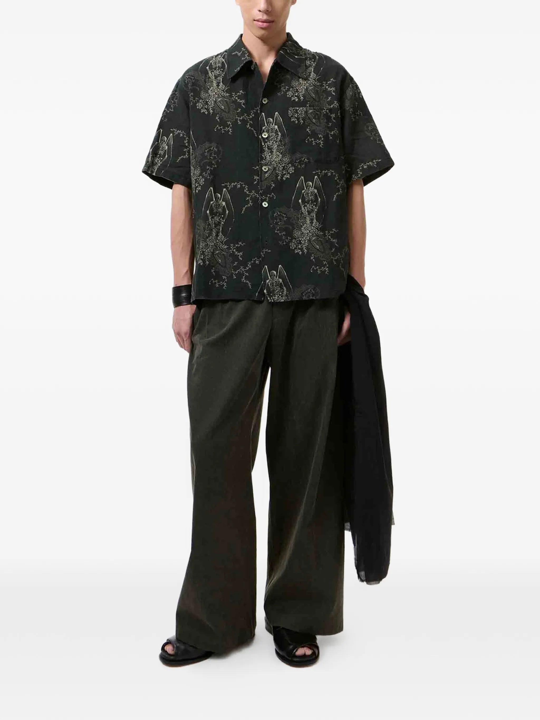 patterned short-sleeve shirt