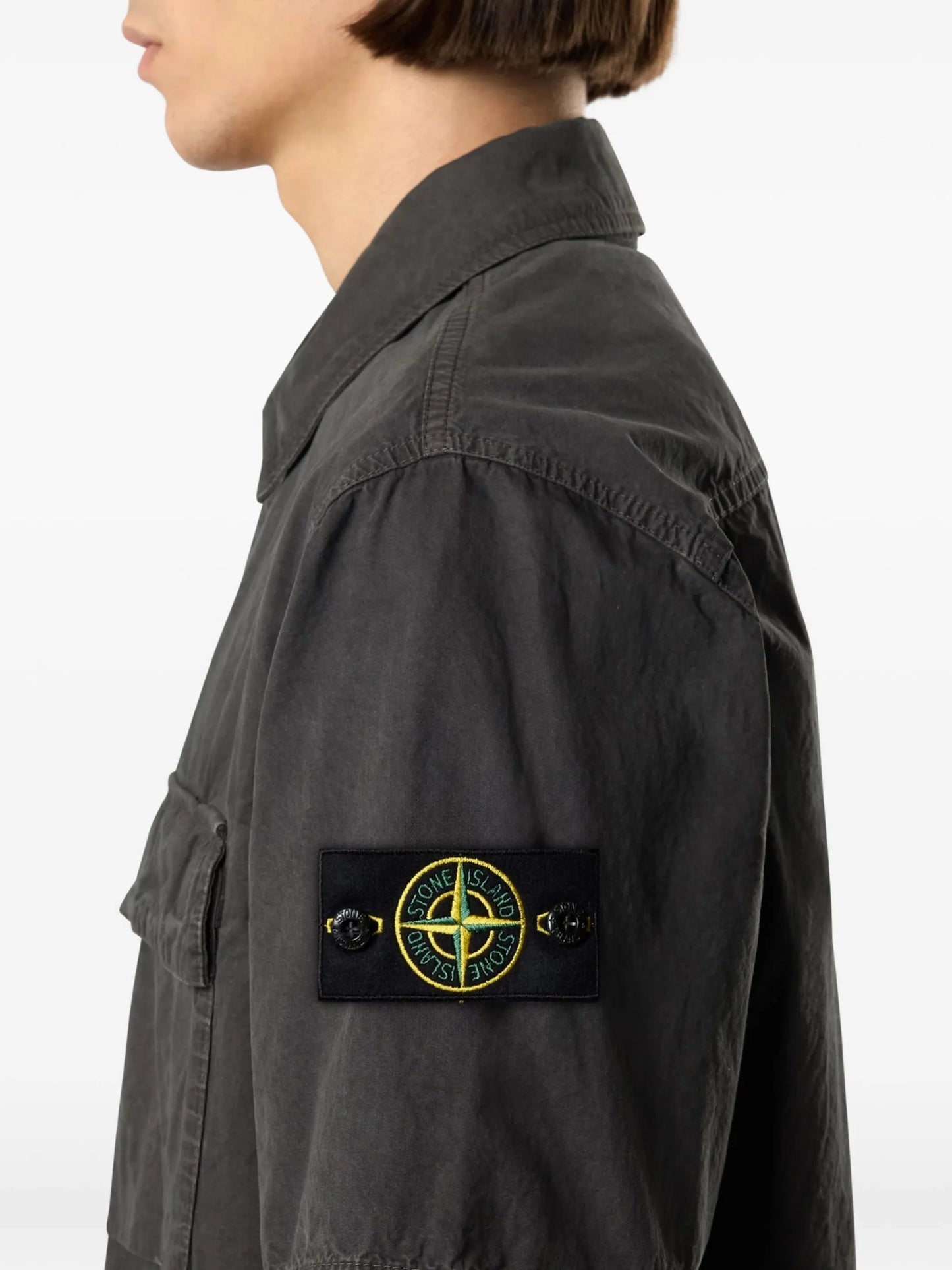 Compass-badge short-sleeved shirt