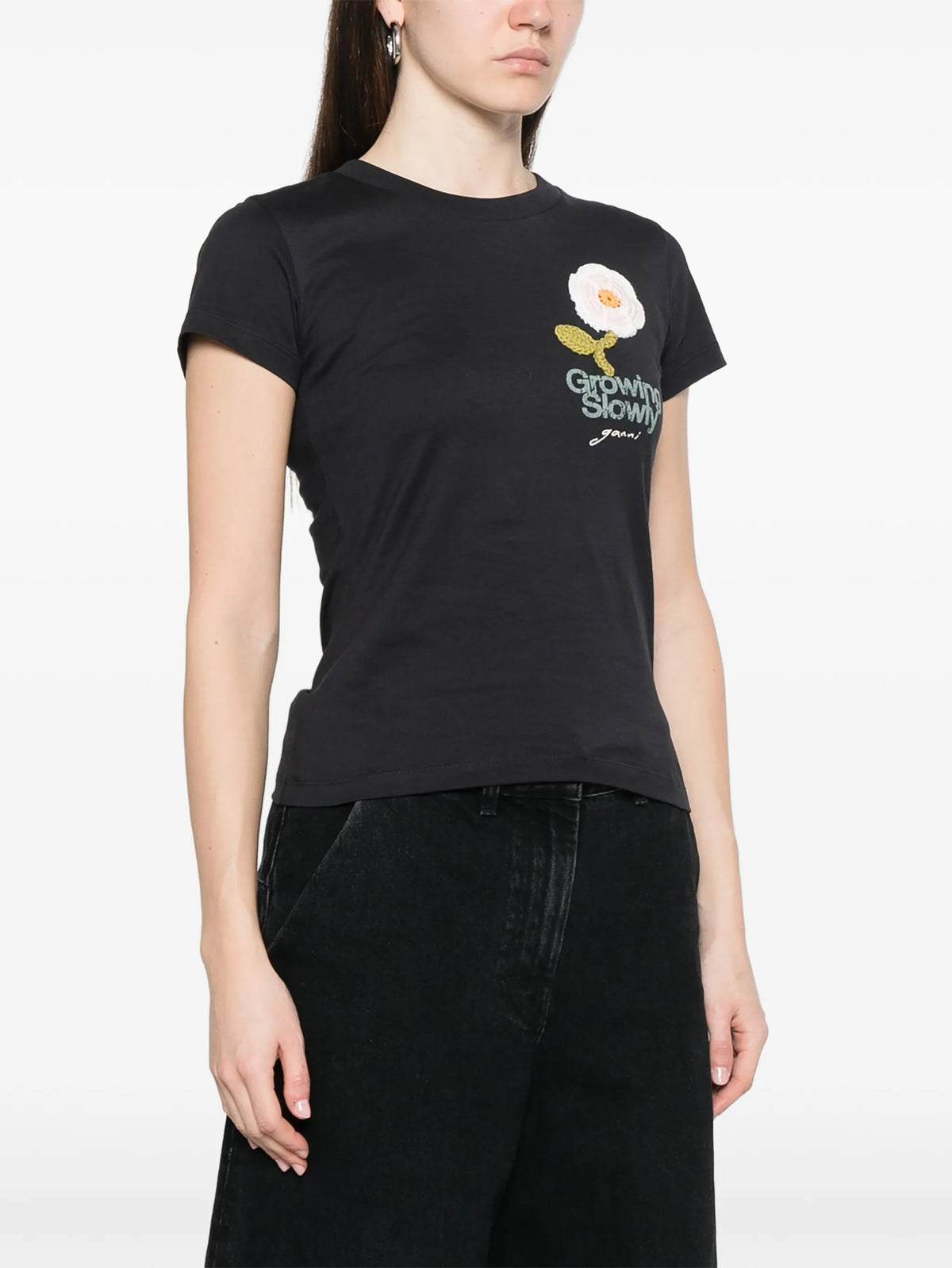 baby fit T-shirt with crochet flower