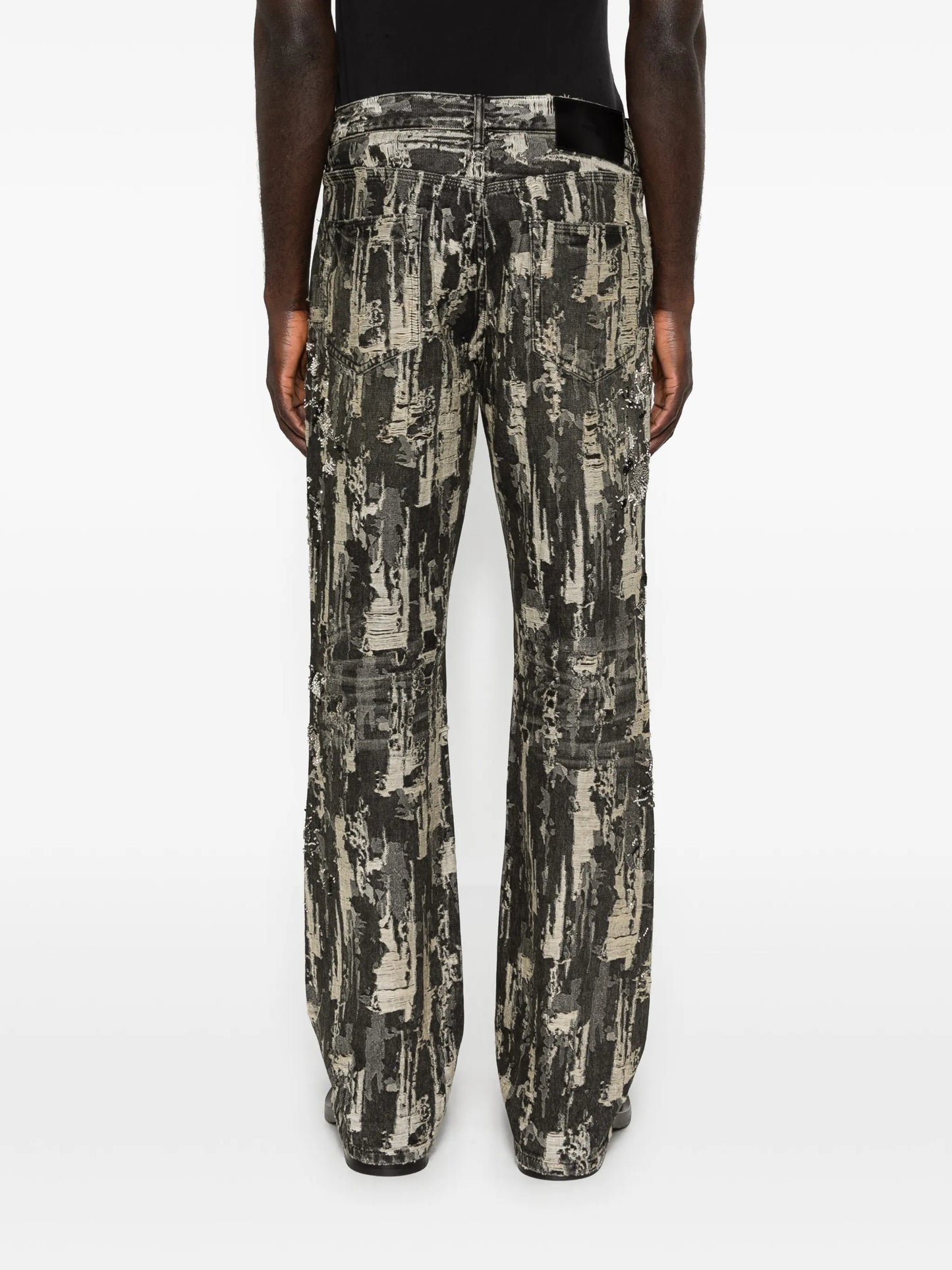 P026 beaded destroyed baggy jeans