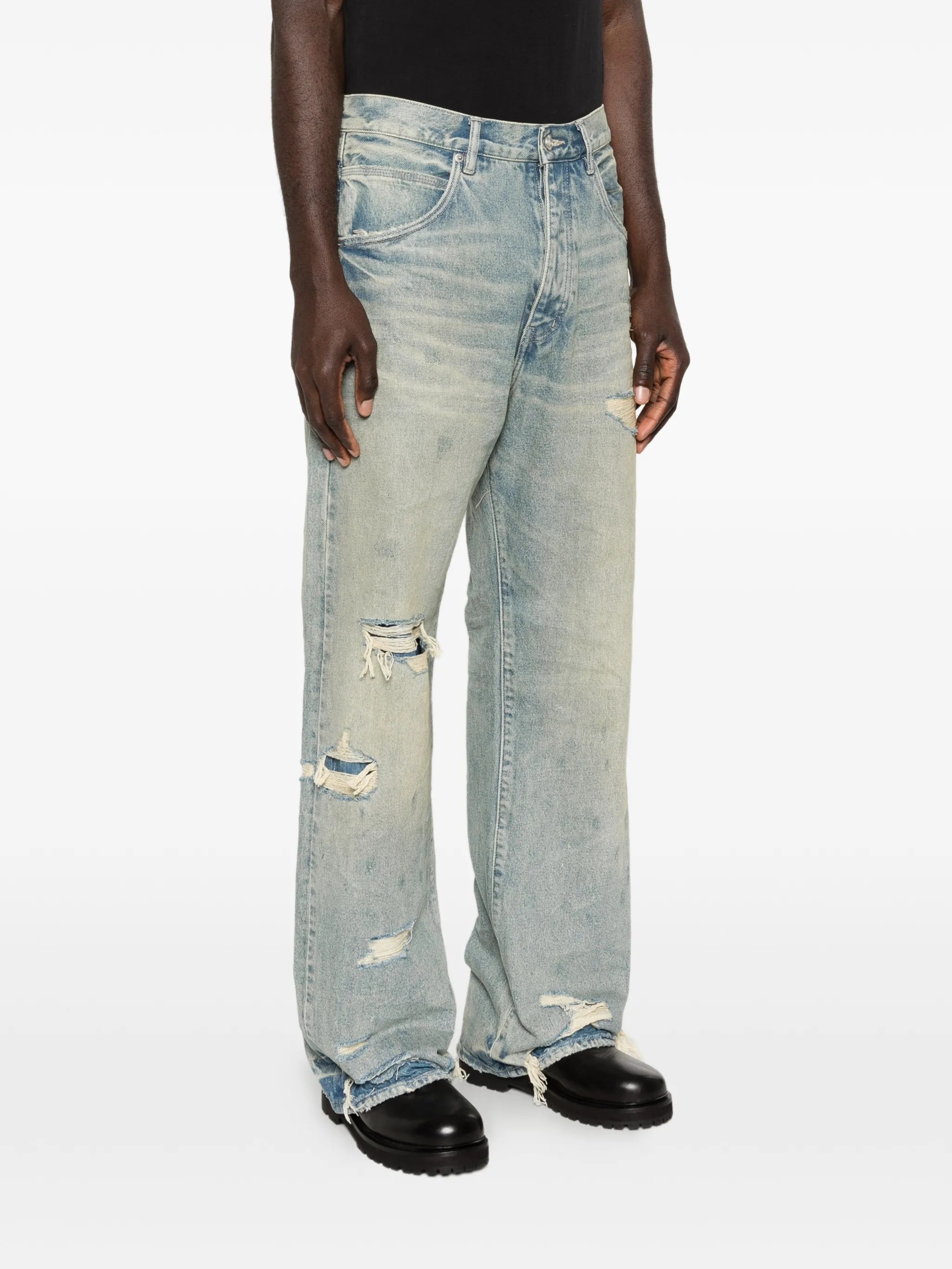 P018 destroyed baggy jeans