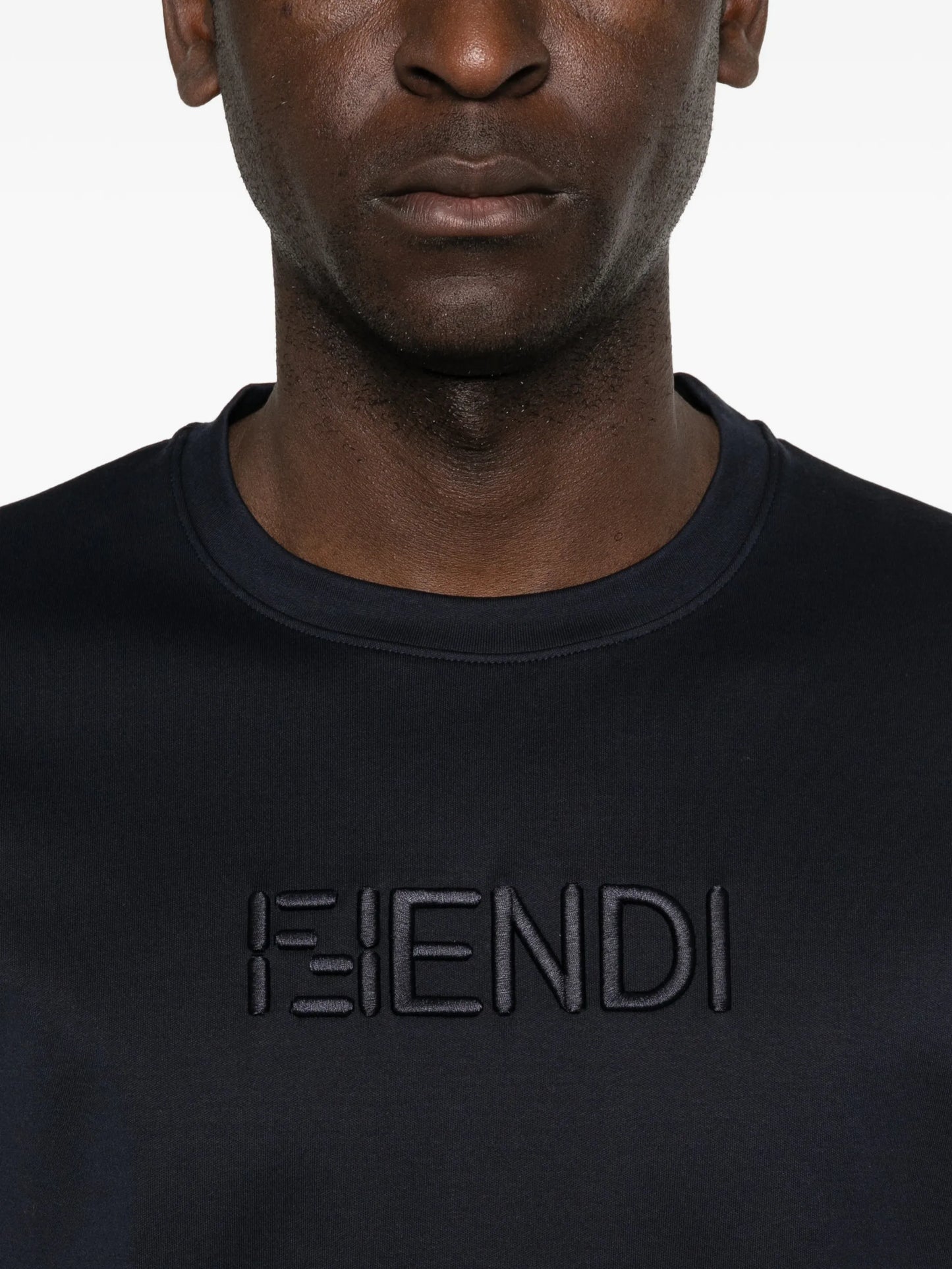 embroidered-logo T-shirt