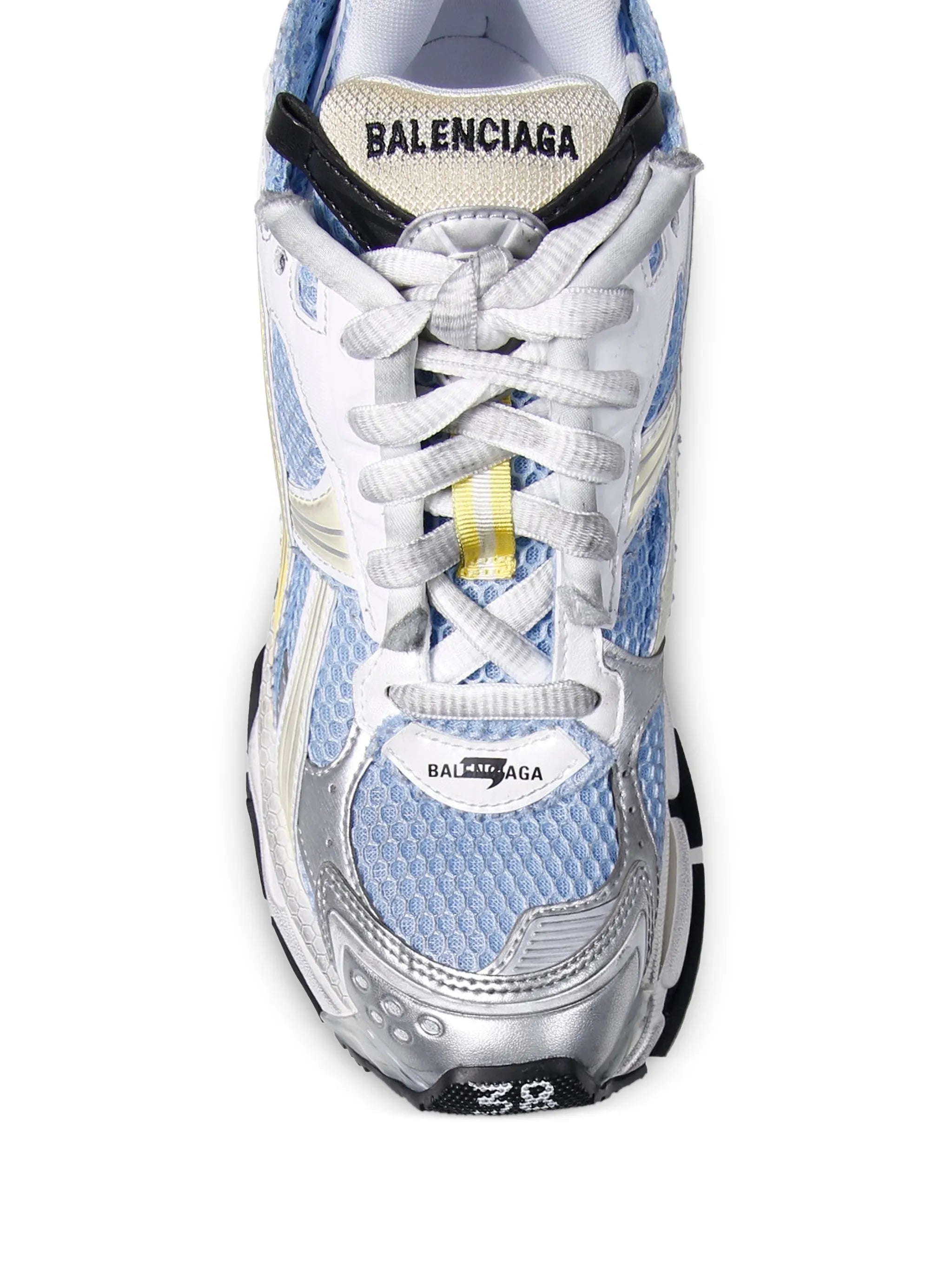 Runner sneakers