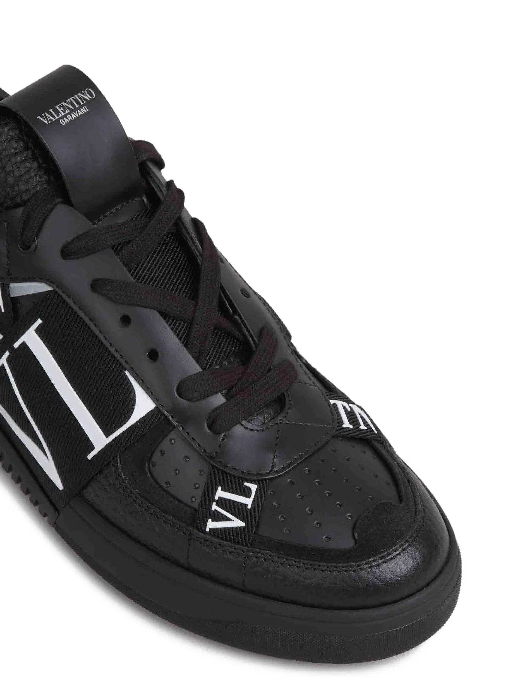 VL7N sneakers