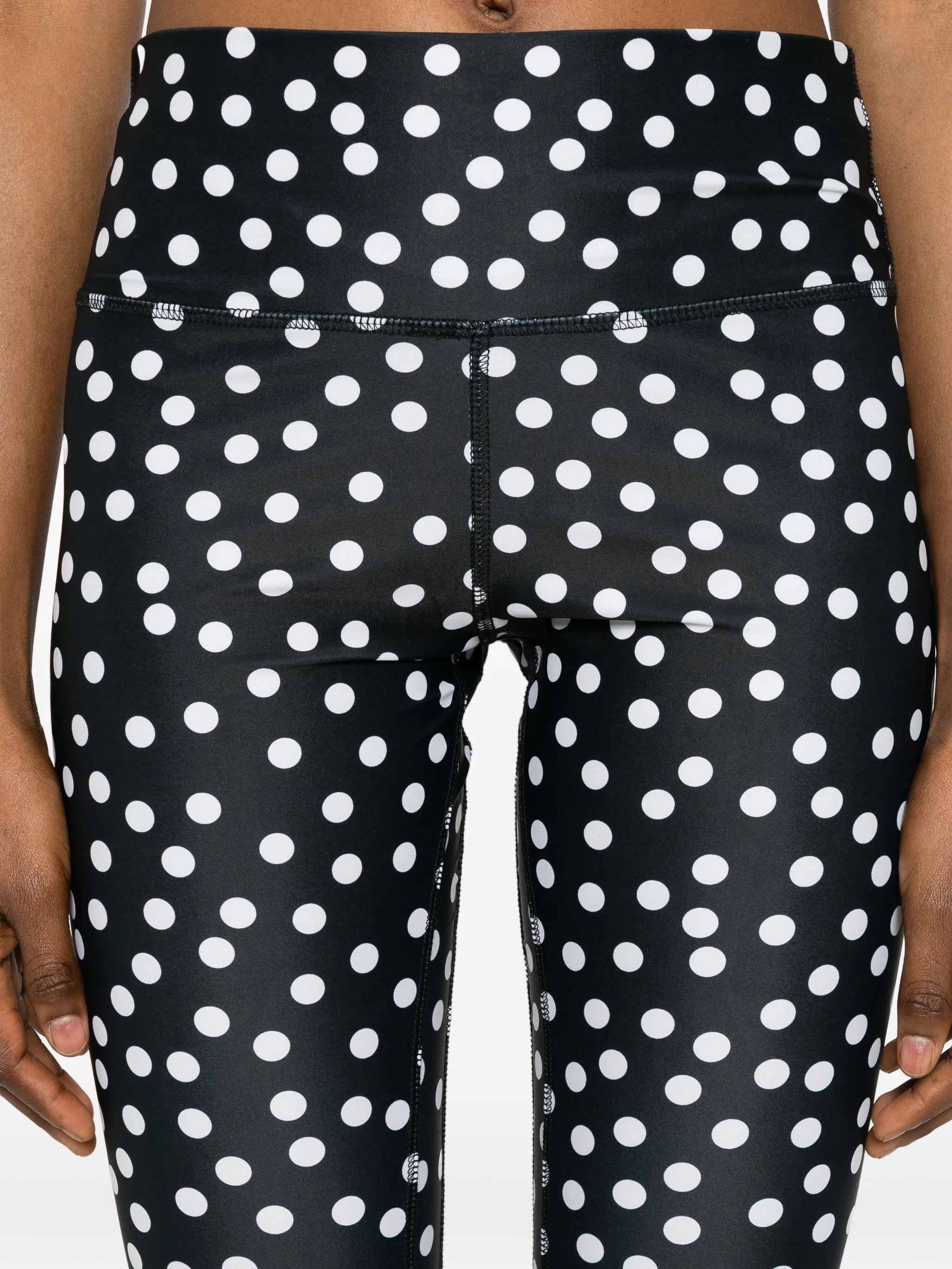 Capri polka-dot shorts