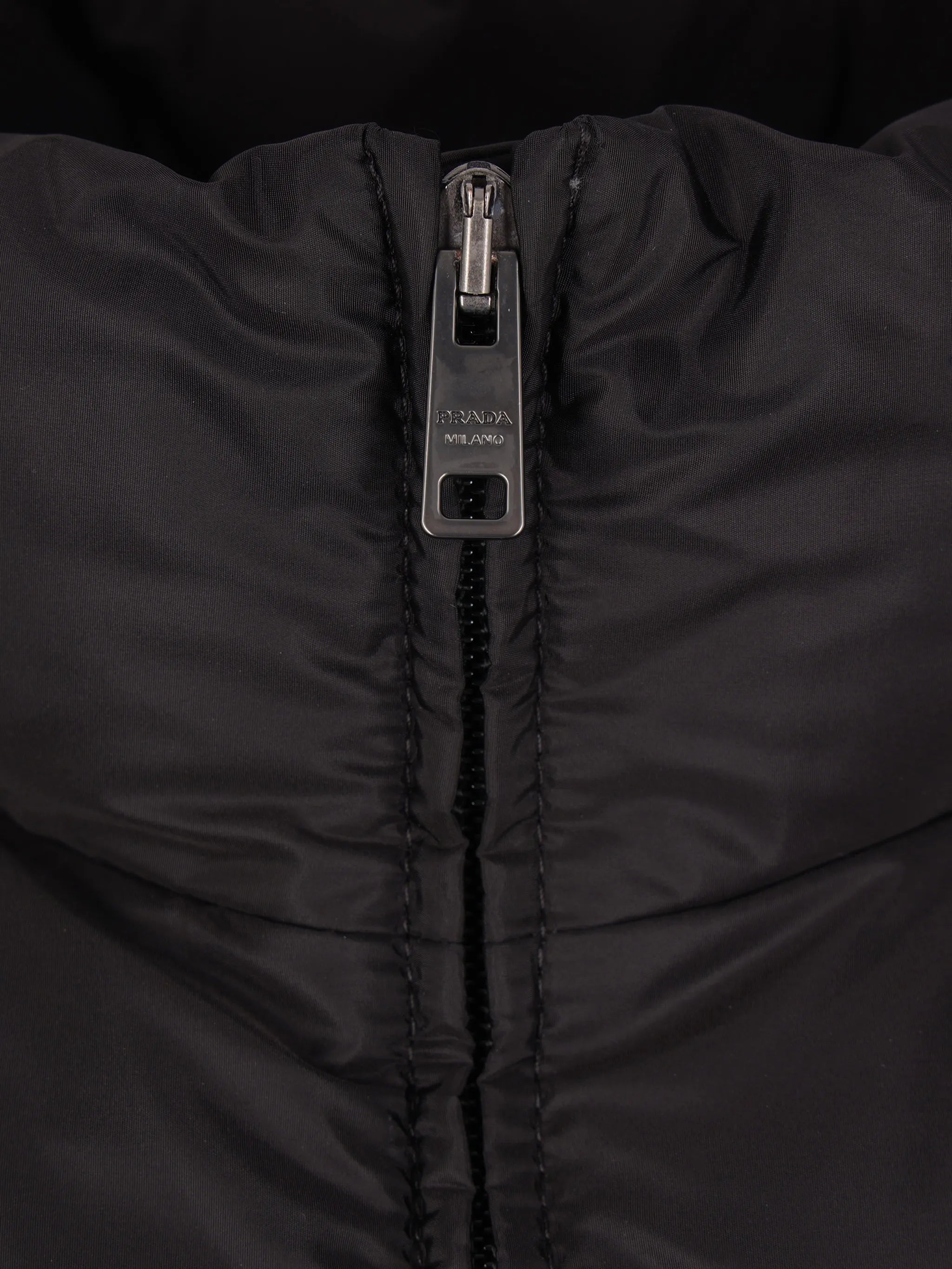 quilted logo-plaque gilet