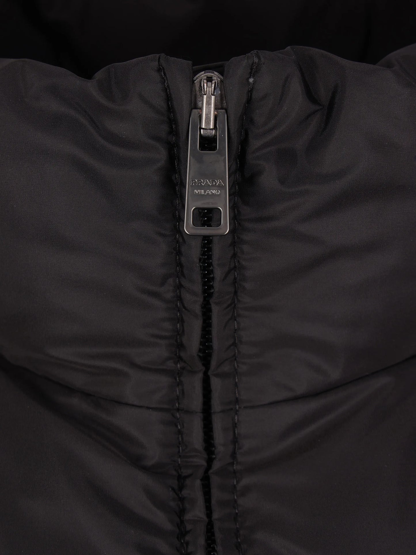 quilted logo-plaque gilet