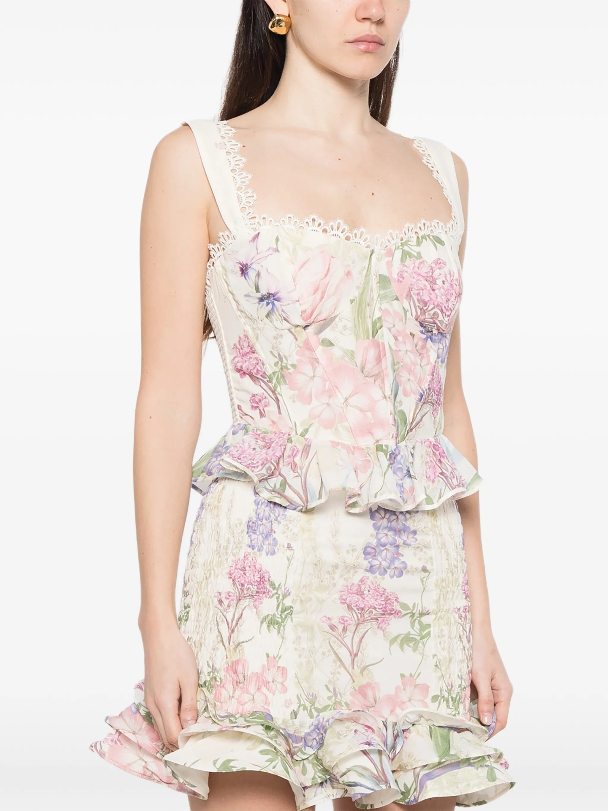 floral-print ruffled top