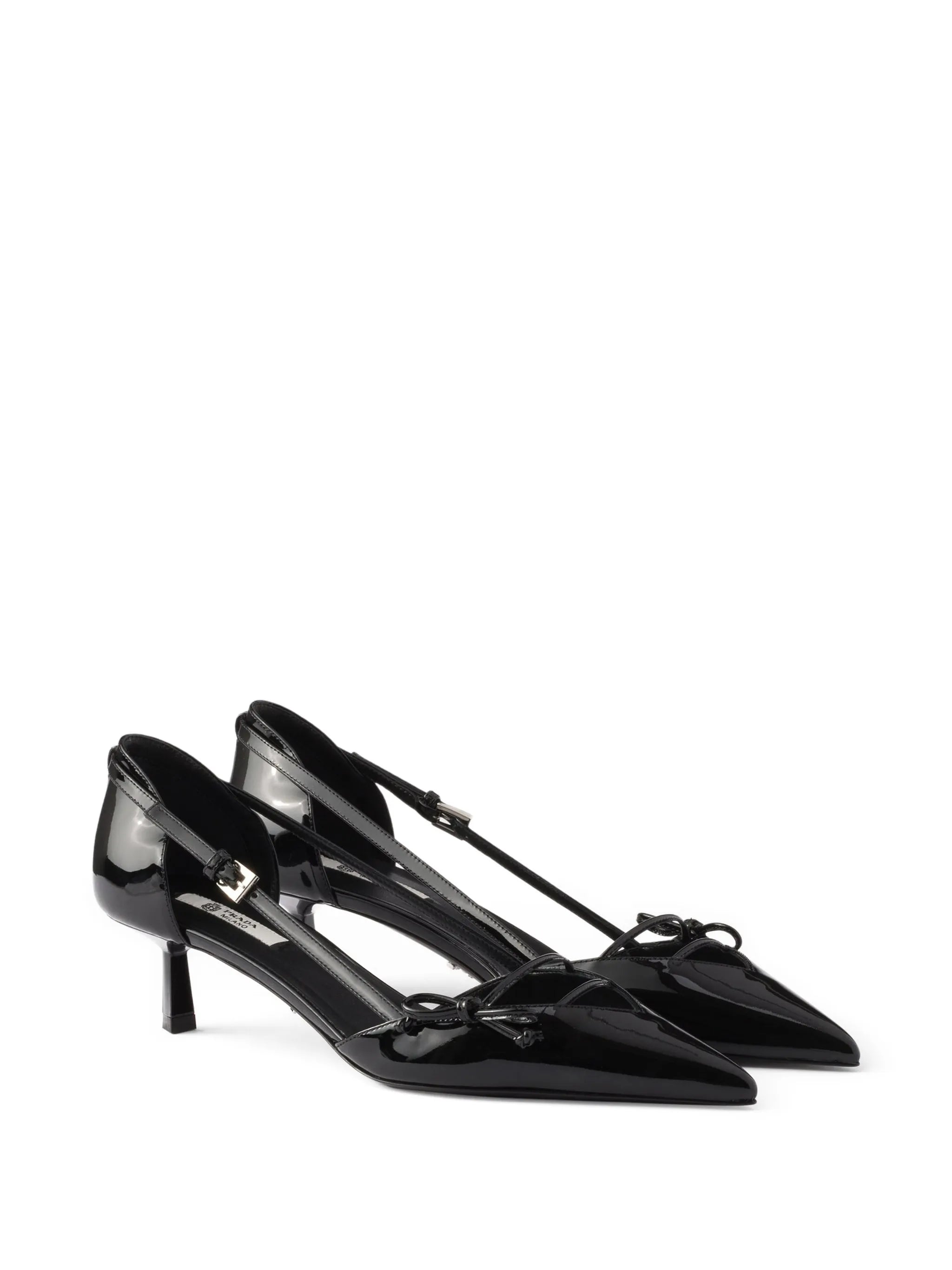 bow-detail pointed-toe pumps